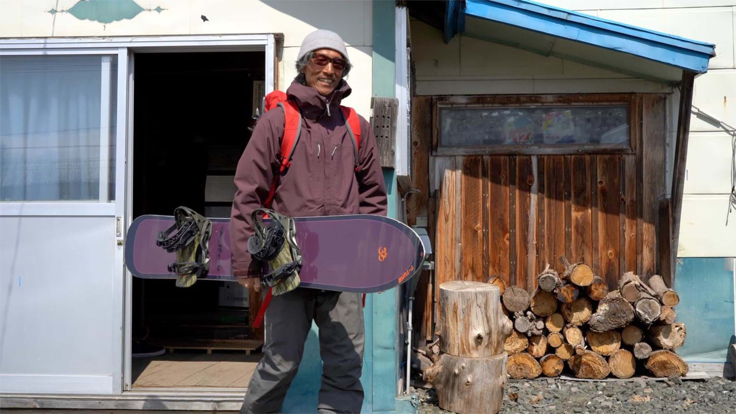 Snowsurfing_sustainability_junioryamada_Houdinisportswear_hokkaido.jpg