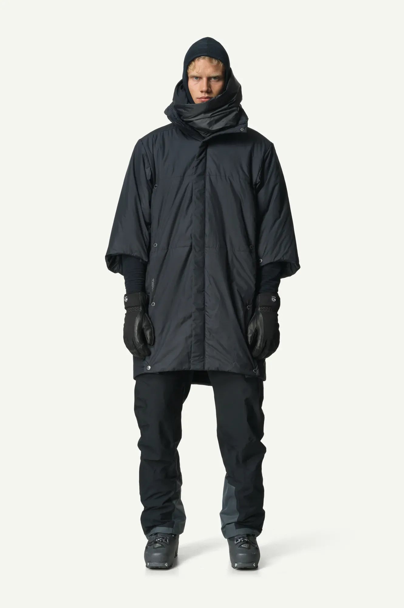 106944_910_109_Men_The_Cloud_rock_black_B497_c_low