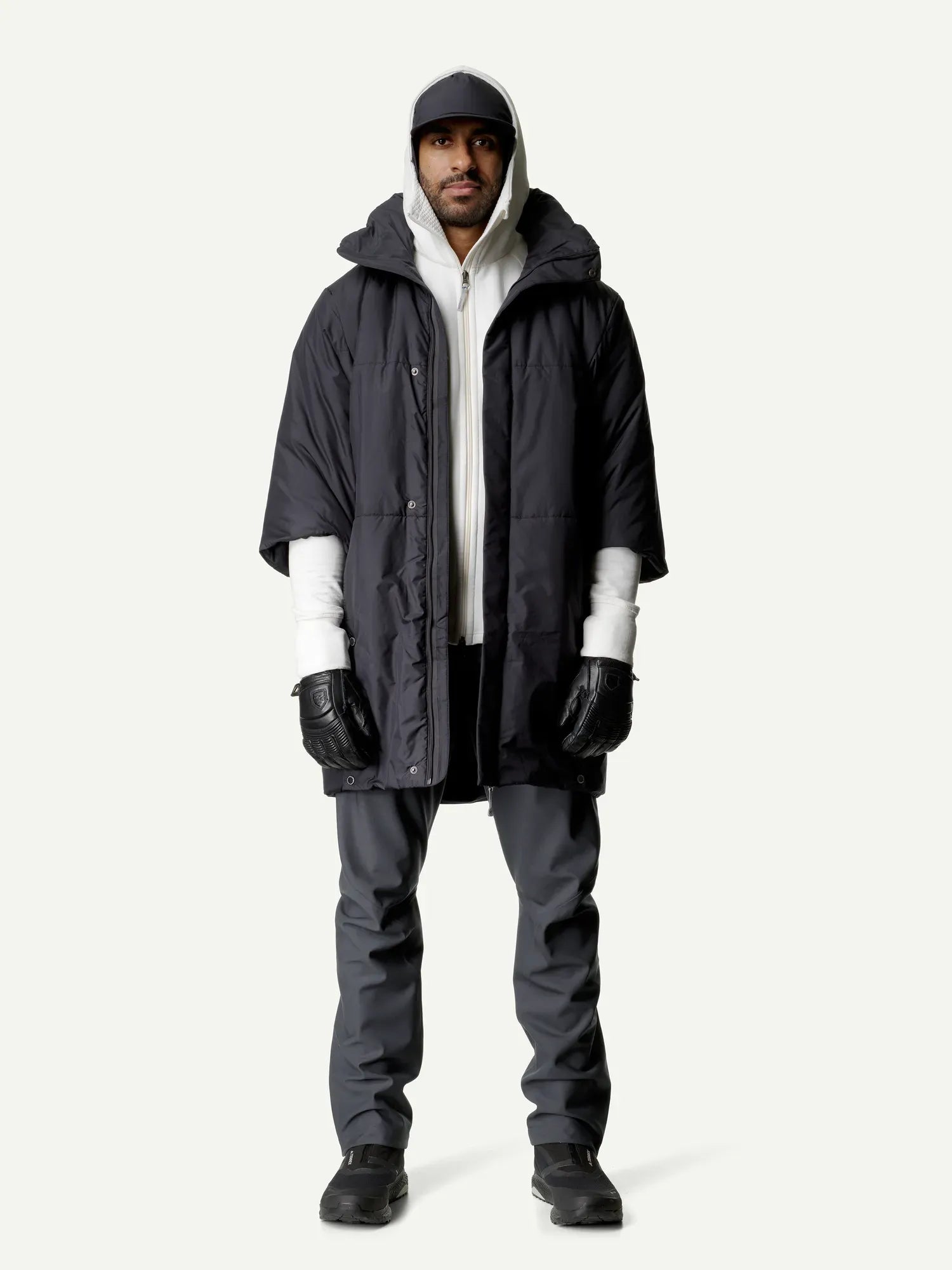 106944_910_300_Men_The_Cloud_rock_black_c_low