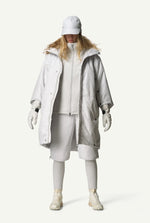 106944_G66_101_Women_The_Cloud_a_touch_of_gray_B157_c_low