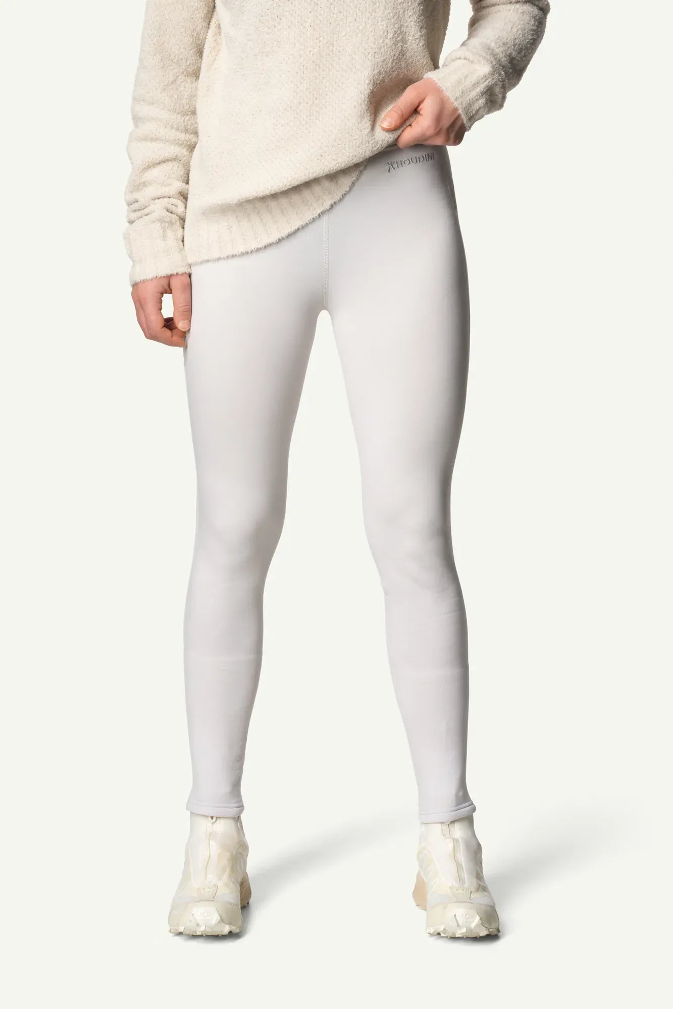 126884_G66_200_Women_Long_Power_Tights_a_touch_of_gray_B121_c_low
