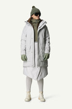 148514_G66_100_Women_Fall_in_Parka_a_touch_of_gray_B112_c_low