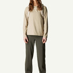 158694_H31_101_Women_Cover_Crew_powder_green_B121_c_low