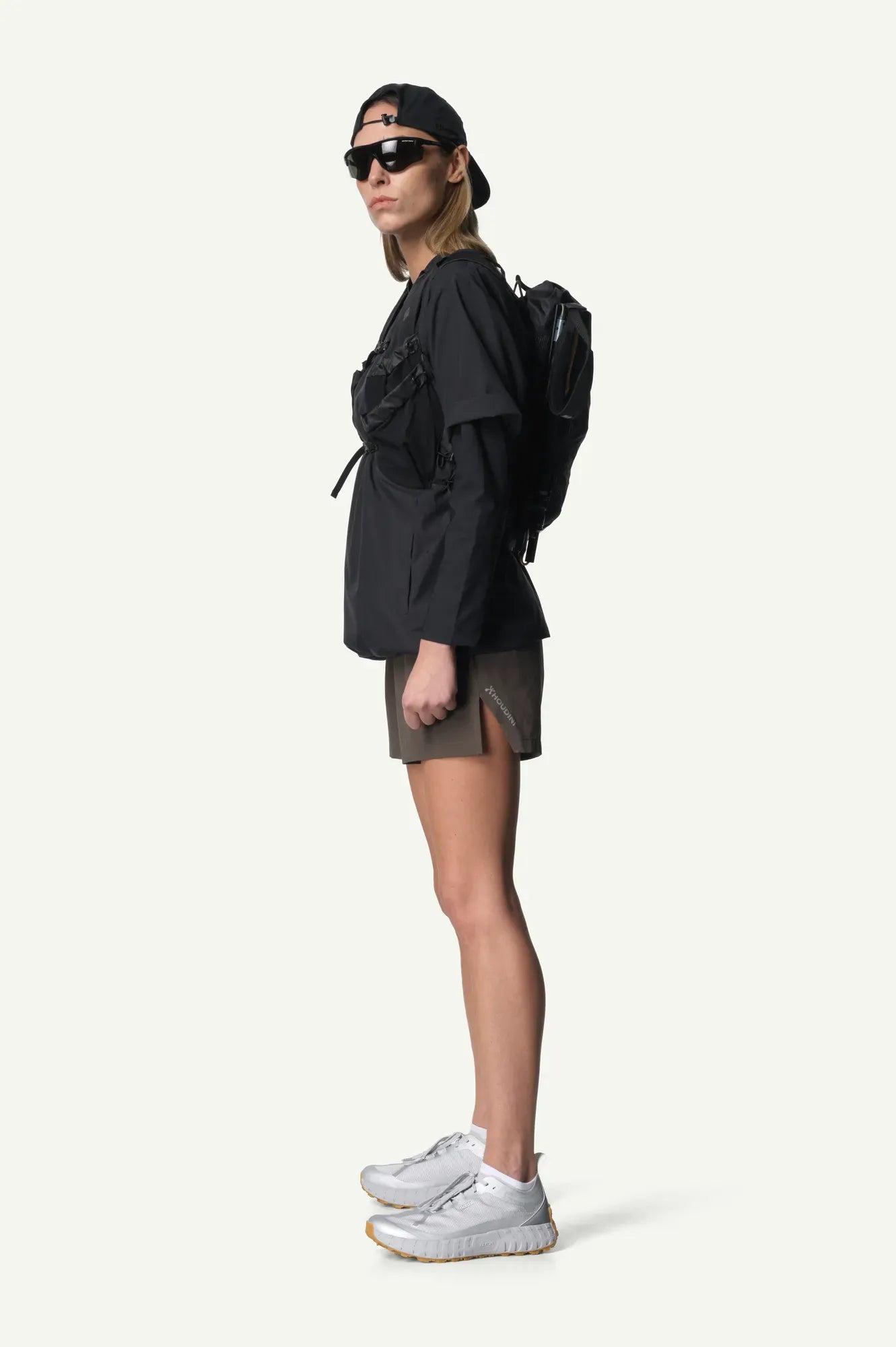 159784_900_101_Women_Weather_Tee_true_black_C779_c_low