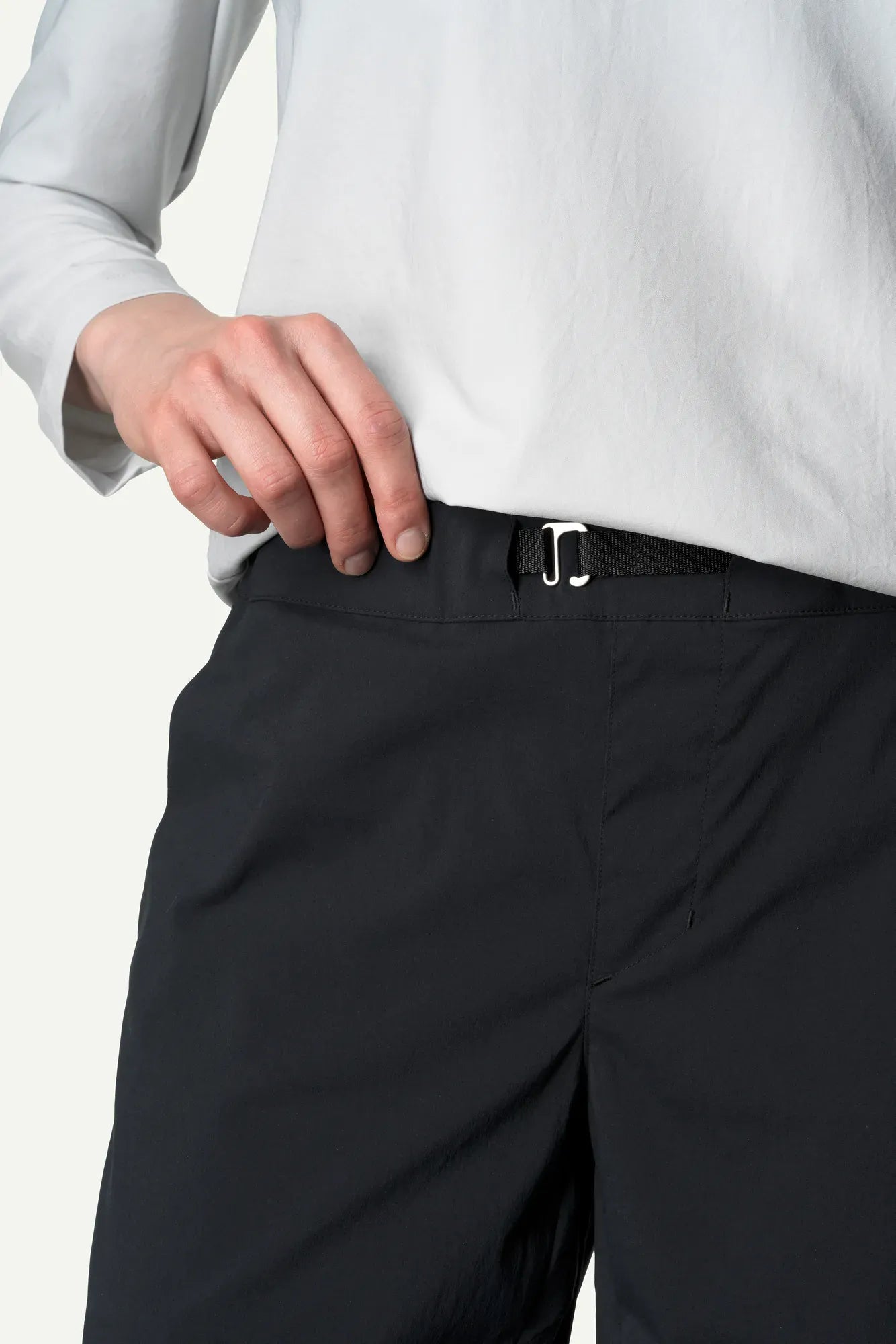 160854_900_601_Women_Wadi_Shorts_true_black_c_low