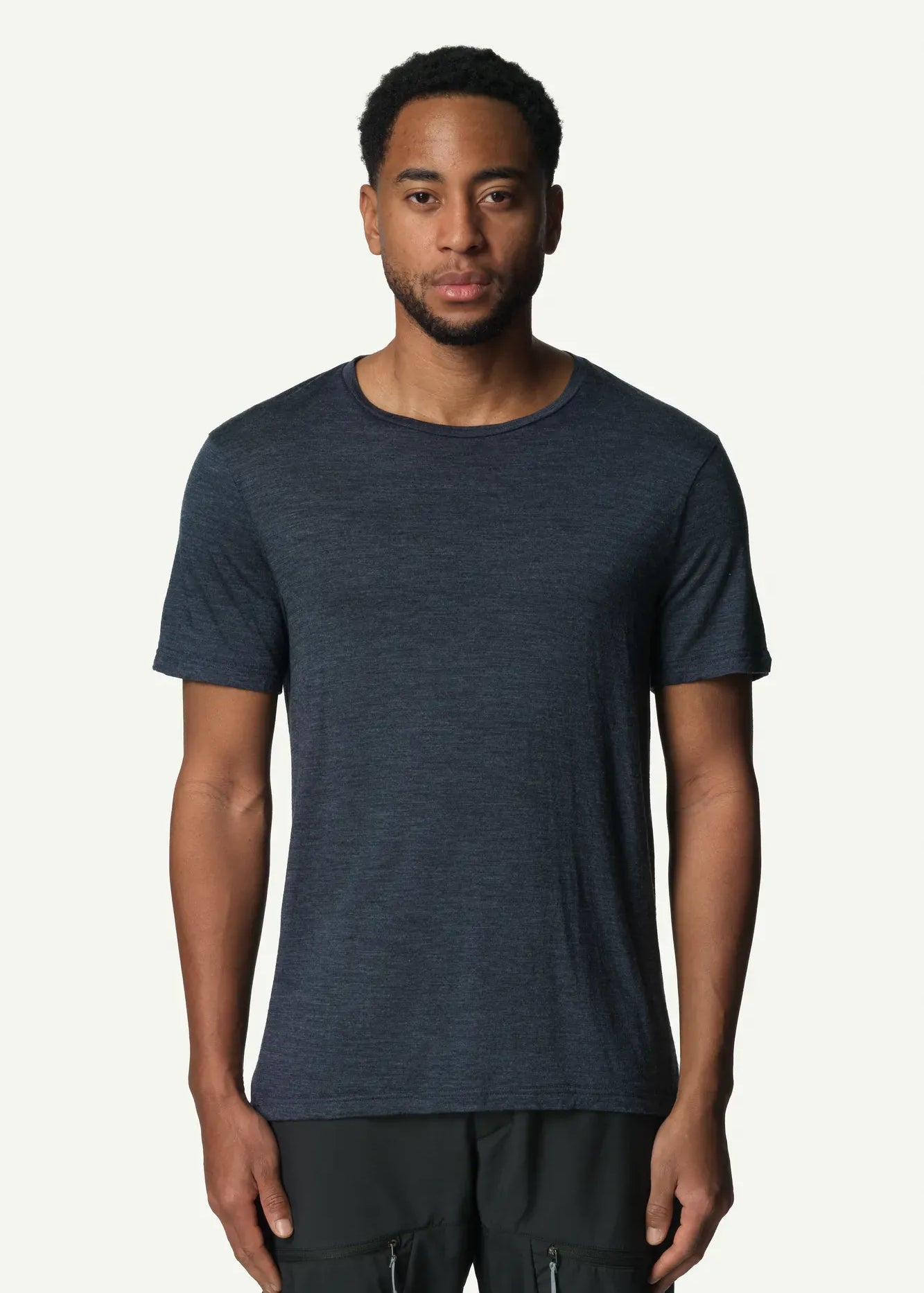 237874_198_203_Men_Activist_Tee_deep_sea_blue_c_low
