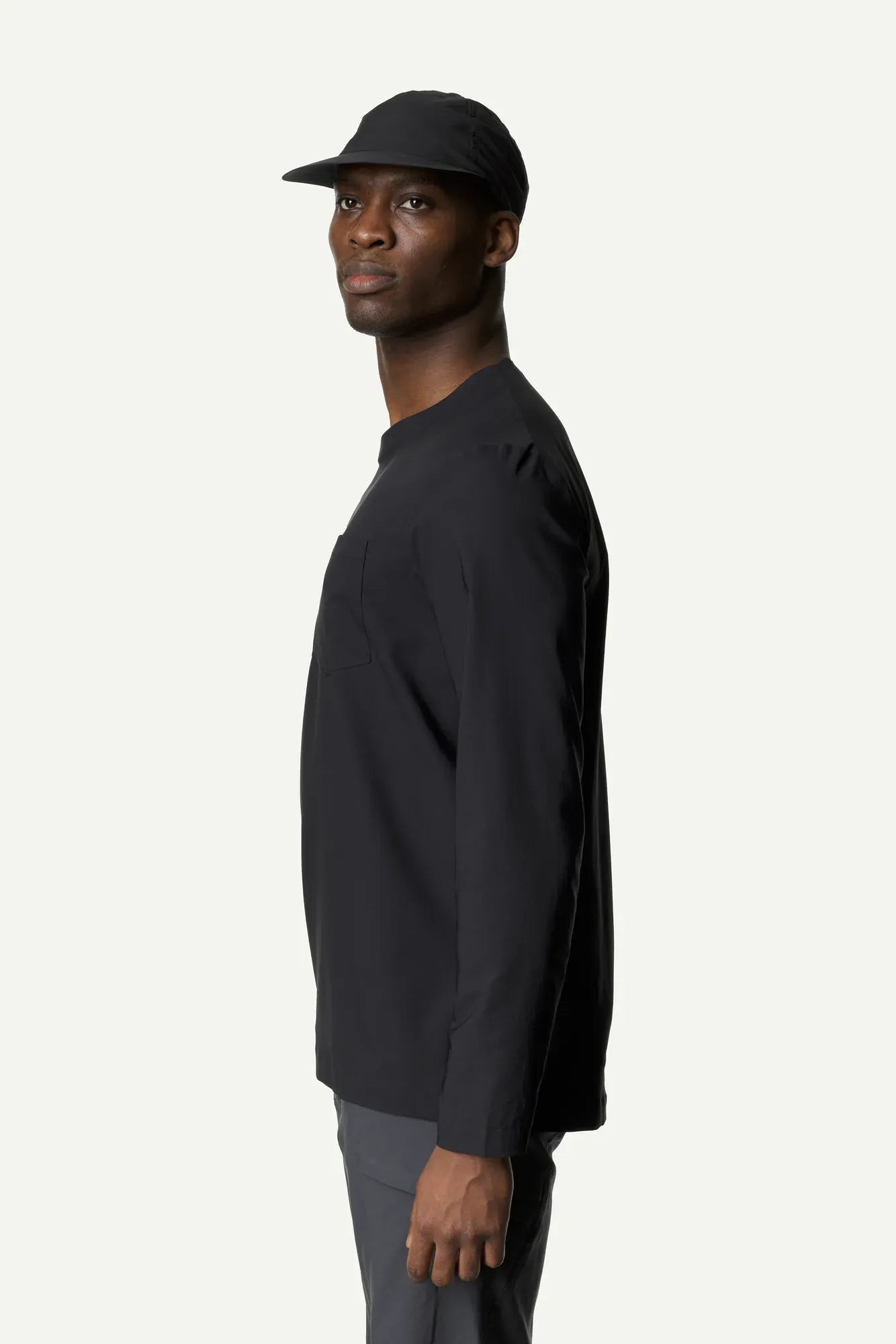 258694_900_204_Men_Cover_Crew_true_black_c_low