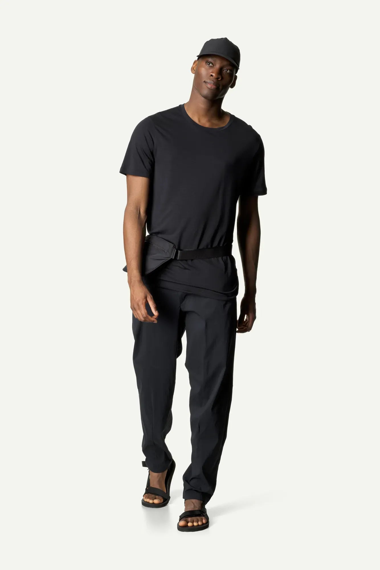 260724_900_100_Men_Wadi_Pants_true_black_c_low