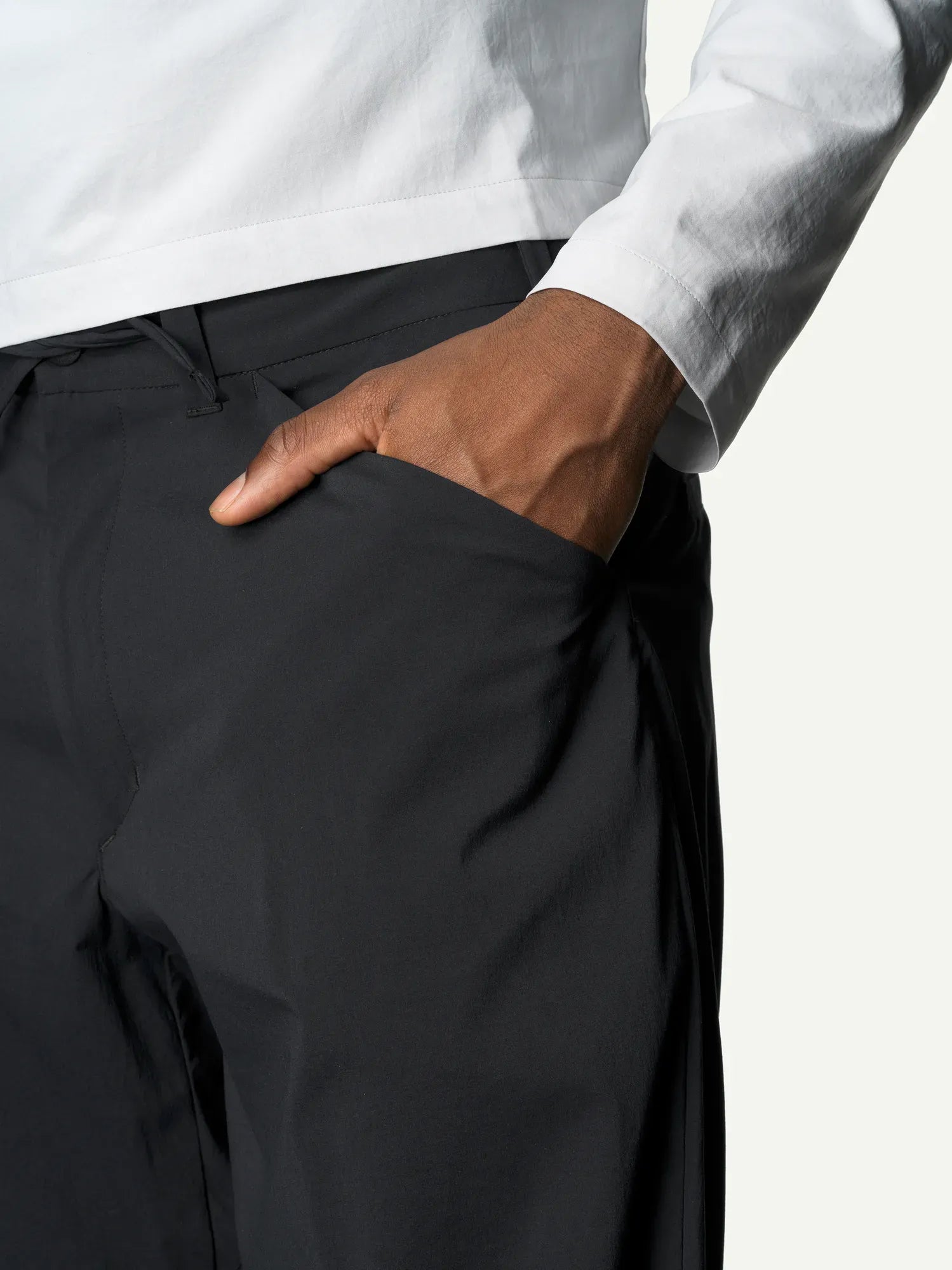 260724_900_602_Men_Wadi_Pants_true_black_c_low