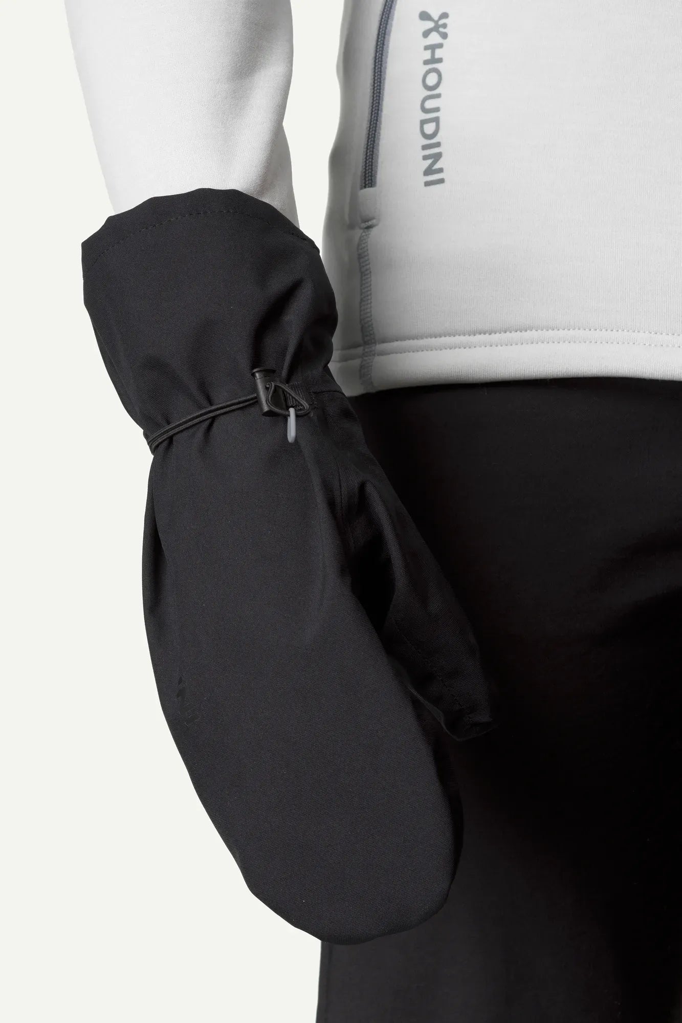 340314_900_201_Men_Shelter_Mitten_true_black_c_low