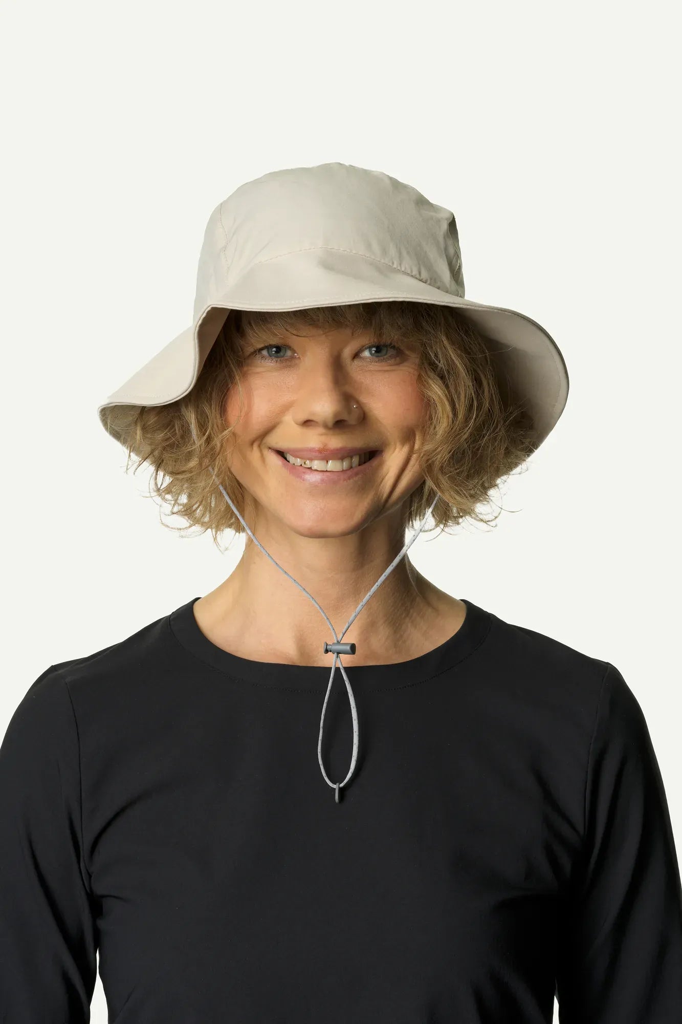 368864_191_202_Women_Gone_Fishing_Hat_foggy_mountain_c_low