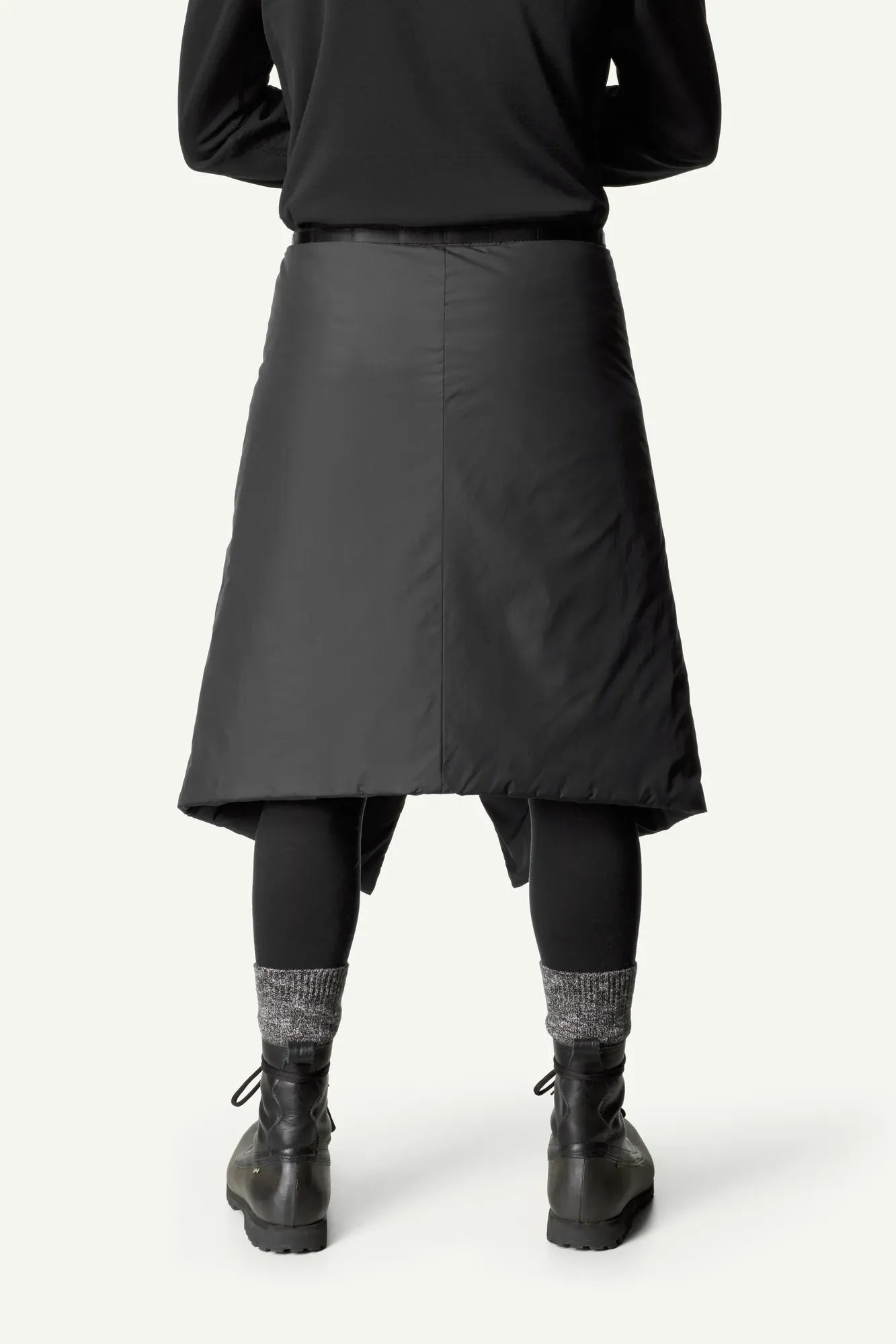 600684_910_200_Men_Puffy_Square_rock_black_c_low