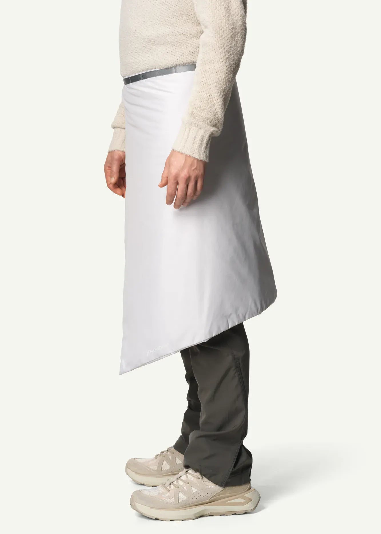 600684_G66_201_Men_Puffy_Square_a_touch_of_gray_B545_c_low