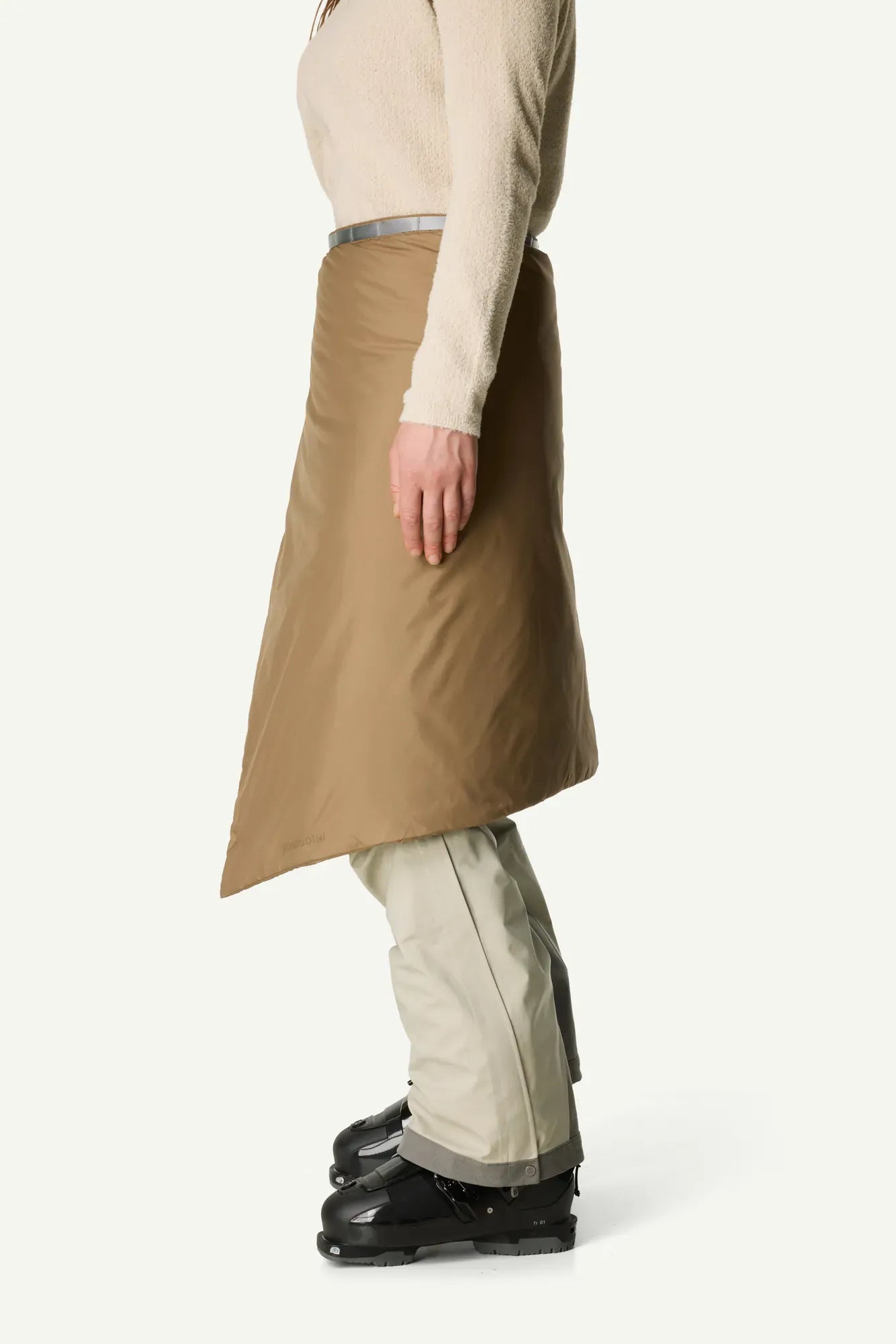 600684_I04_201_Puffy_Square_elm_brown_c_low