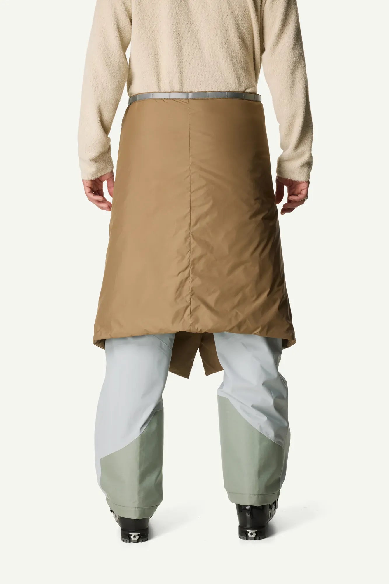 600684_I04_204_Puffy_Square_elm_brown_c_low