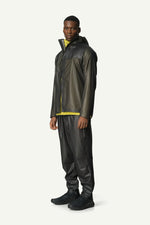810006_900_108_Men_The_Orange_Jacket_true_black_C115_c_low