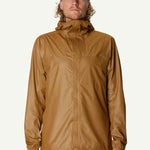 810006_G65_200_Men_The_Orange_Jacket_greenish_gold_A390_c_low