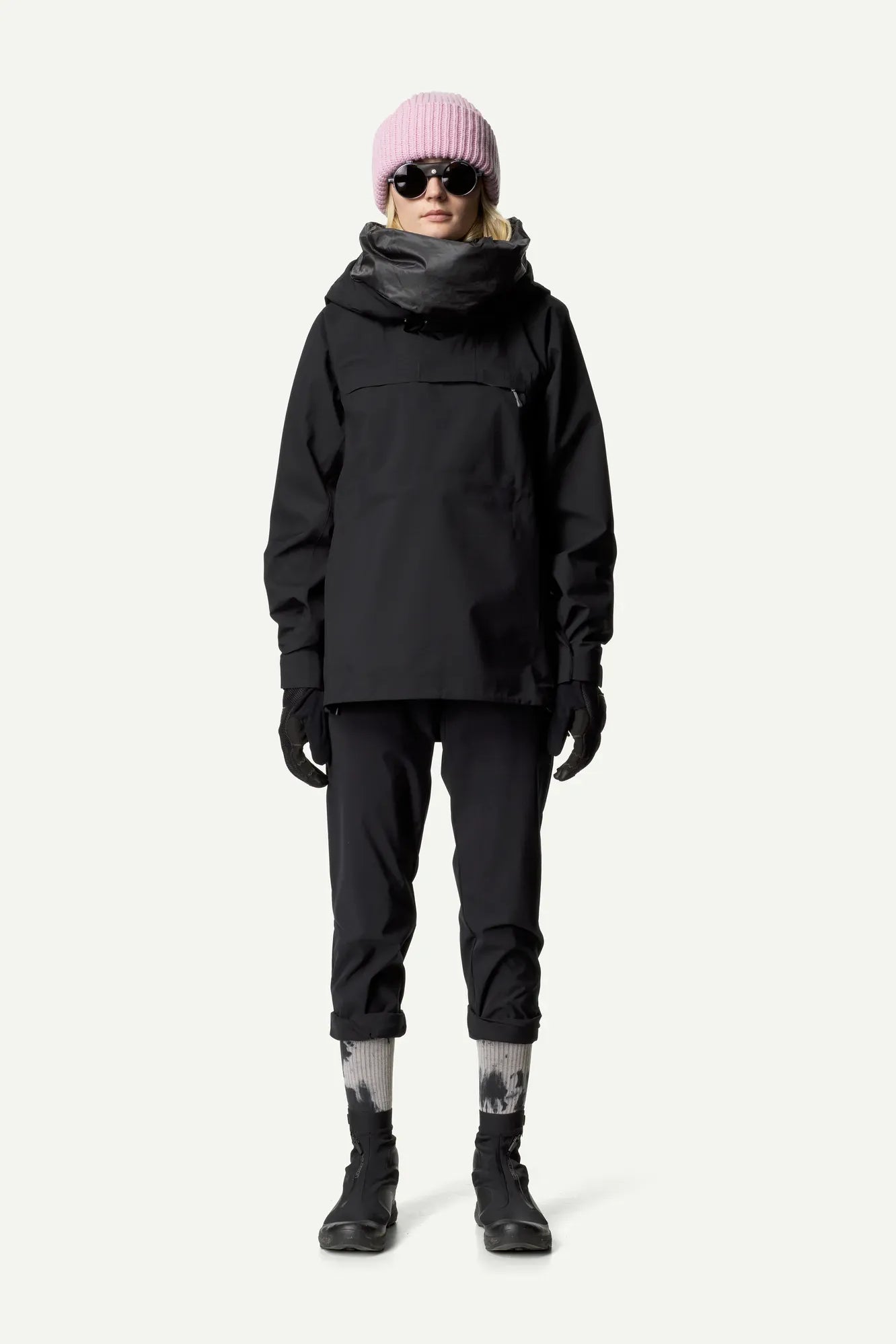 810009_900_100_Women_Shelter_Anorak_true_black_c_low