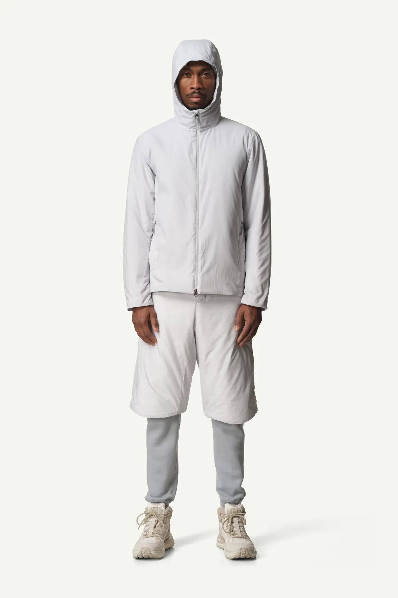 810025_G66_100_Men_Puff_Up_Insulated_Houdi_a_touch_of_gray_B539_c_low