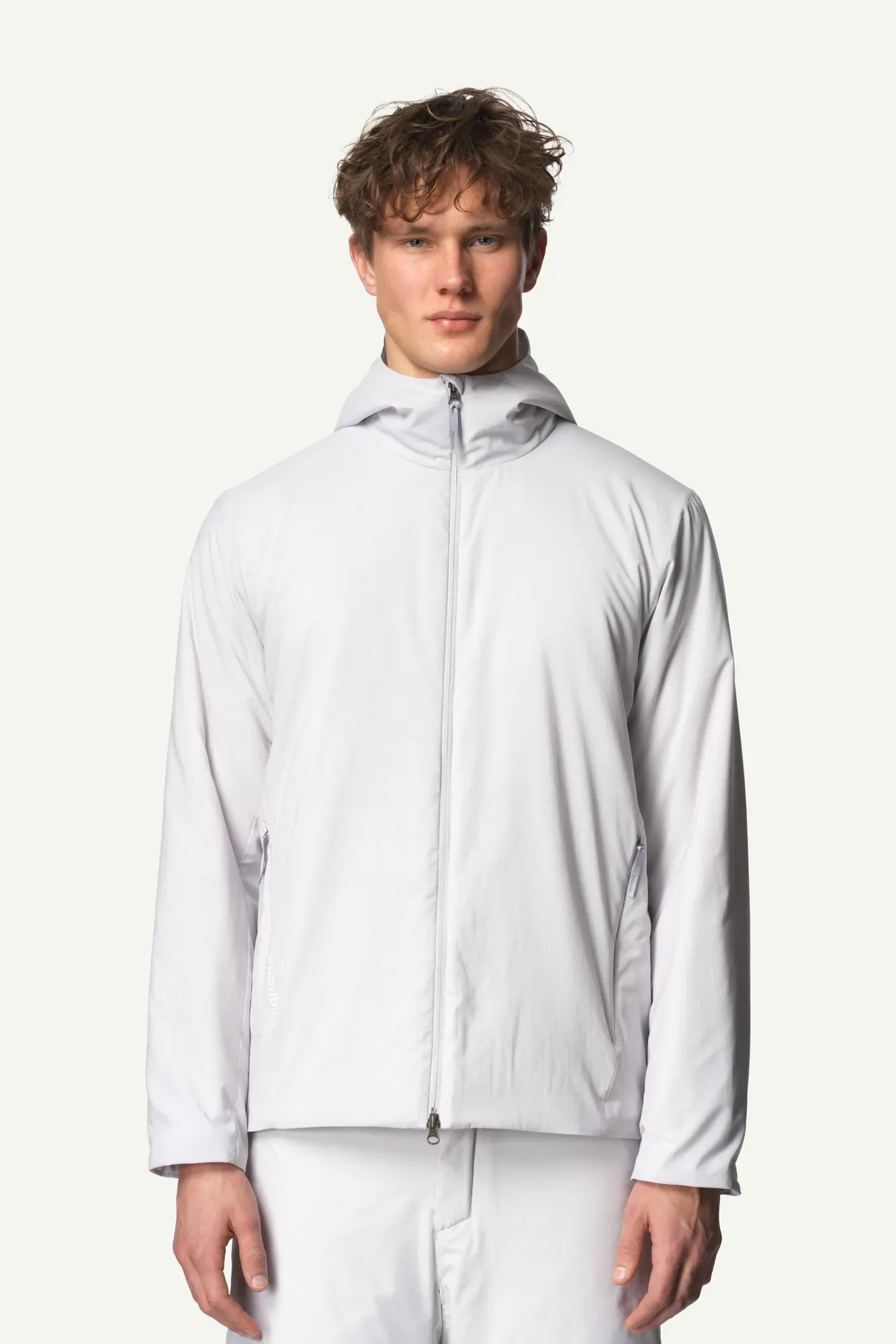 810025_G66_200_Men_Puff_Up_Insulated_Houdi_a_touch_of_gray_B476_c_low