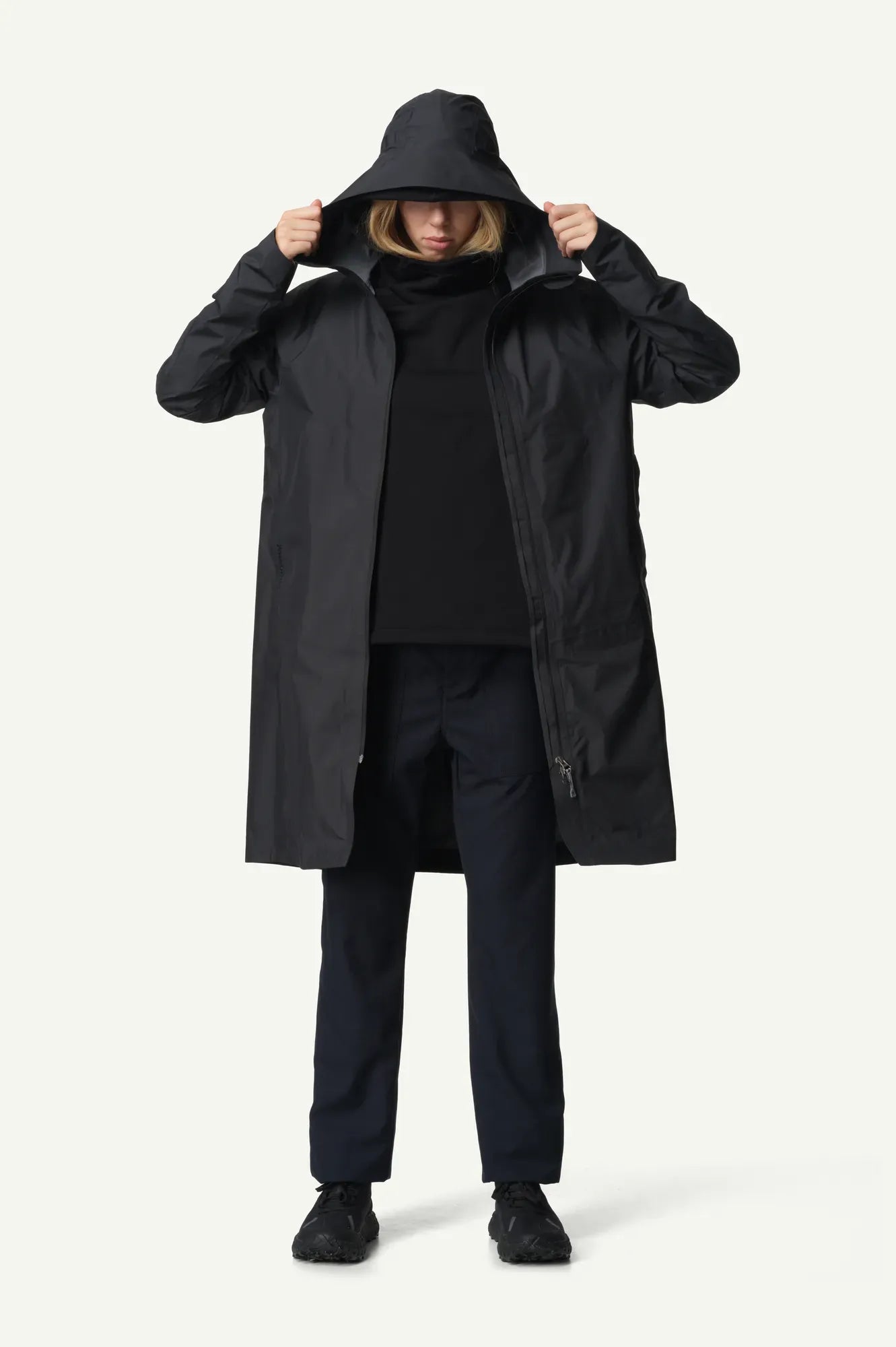 810038_900_101_Women_One_Parka_II_true_black_B157_c_low
