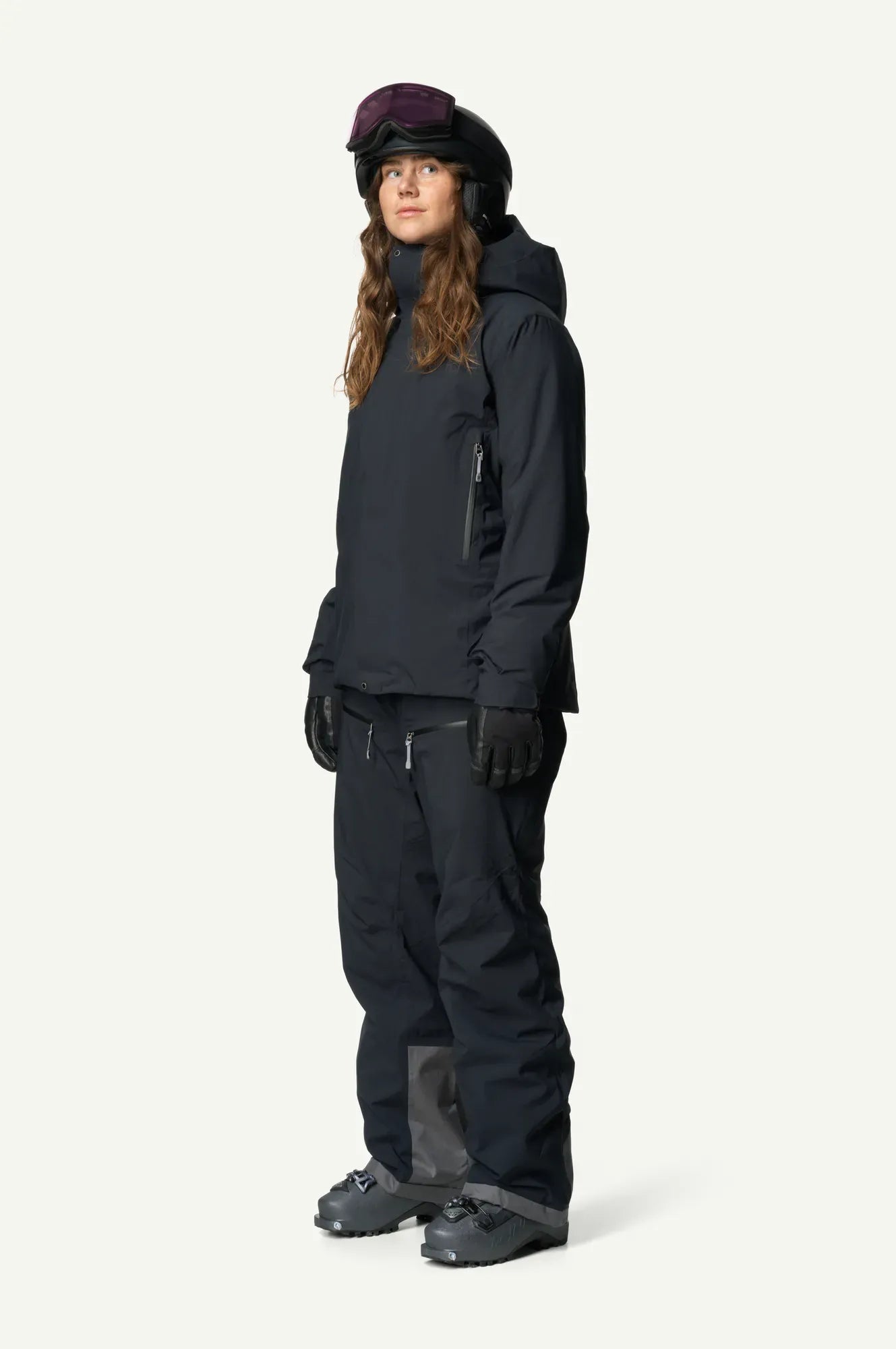 810044_900_101_Women_Ride_Insulated_Jacket_true_black_B121_c_low