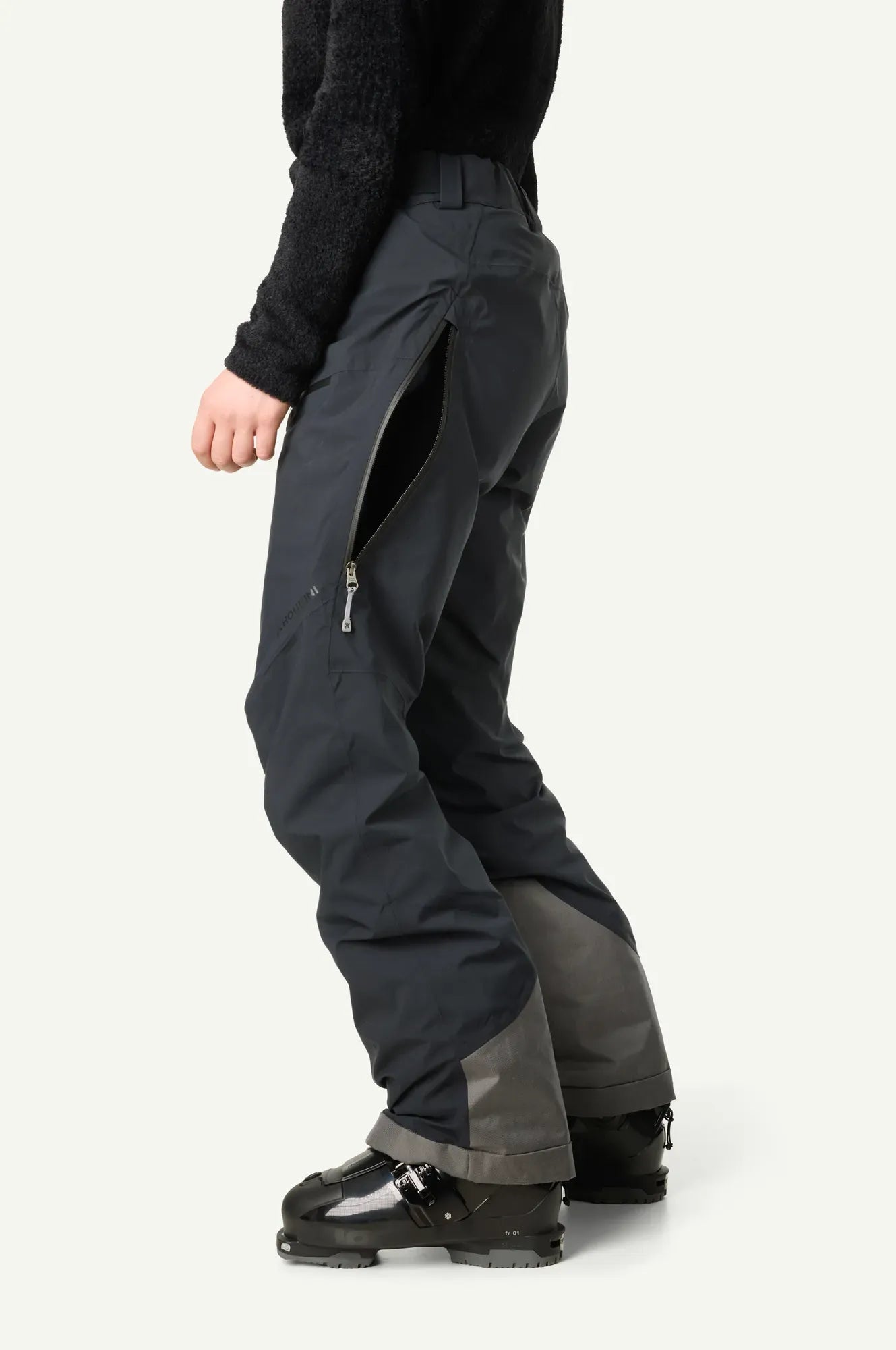 810044_900_205_Women_Ride_Insulated_Jacket_true_black_c_low