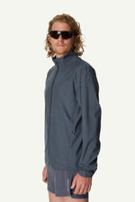 810058_A33_201_Men_Pace_Trail_Jacket_hombre_blue_A390_c_low
