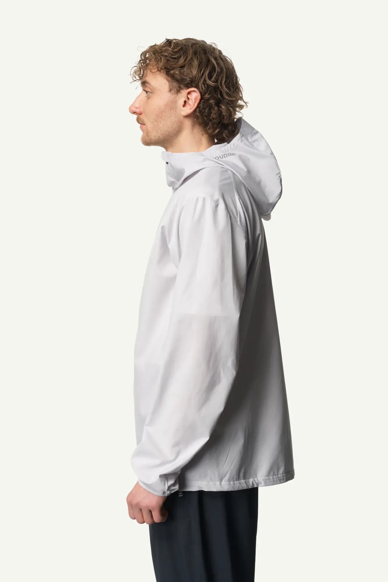 810059_G66_300_Men_Pace_Trail_Houdi_a_touch_of_gray_c_low