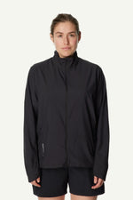 810060_900_200_Women_Pace_Trail_Jacket_true_black_A112_c_low