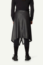810064_900_204_The_Orange_Square_true_black_c_low