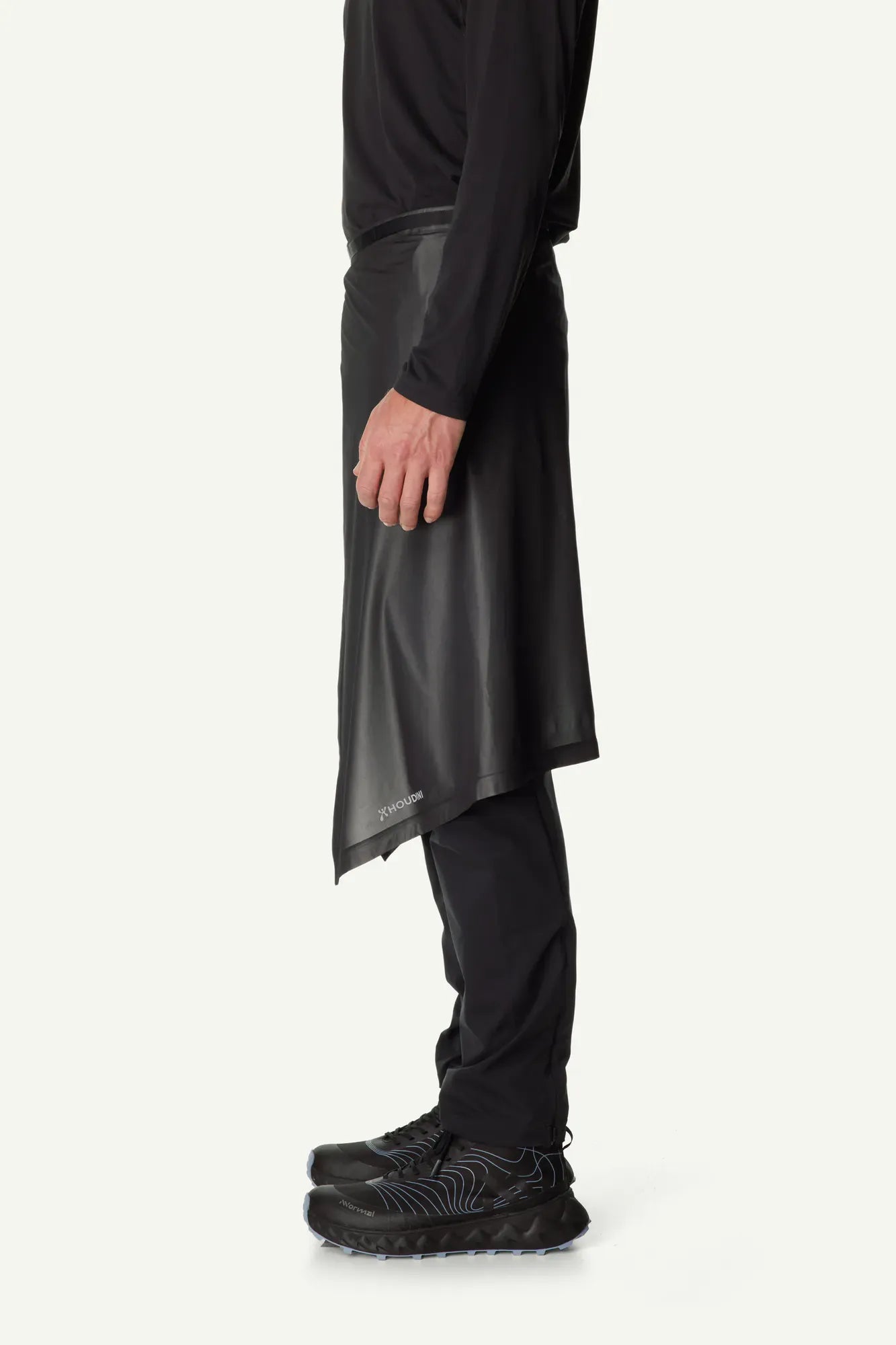 810064_900_209_Men_The_Orange_Square_true_black_A390_c_low
