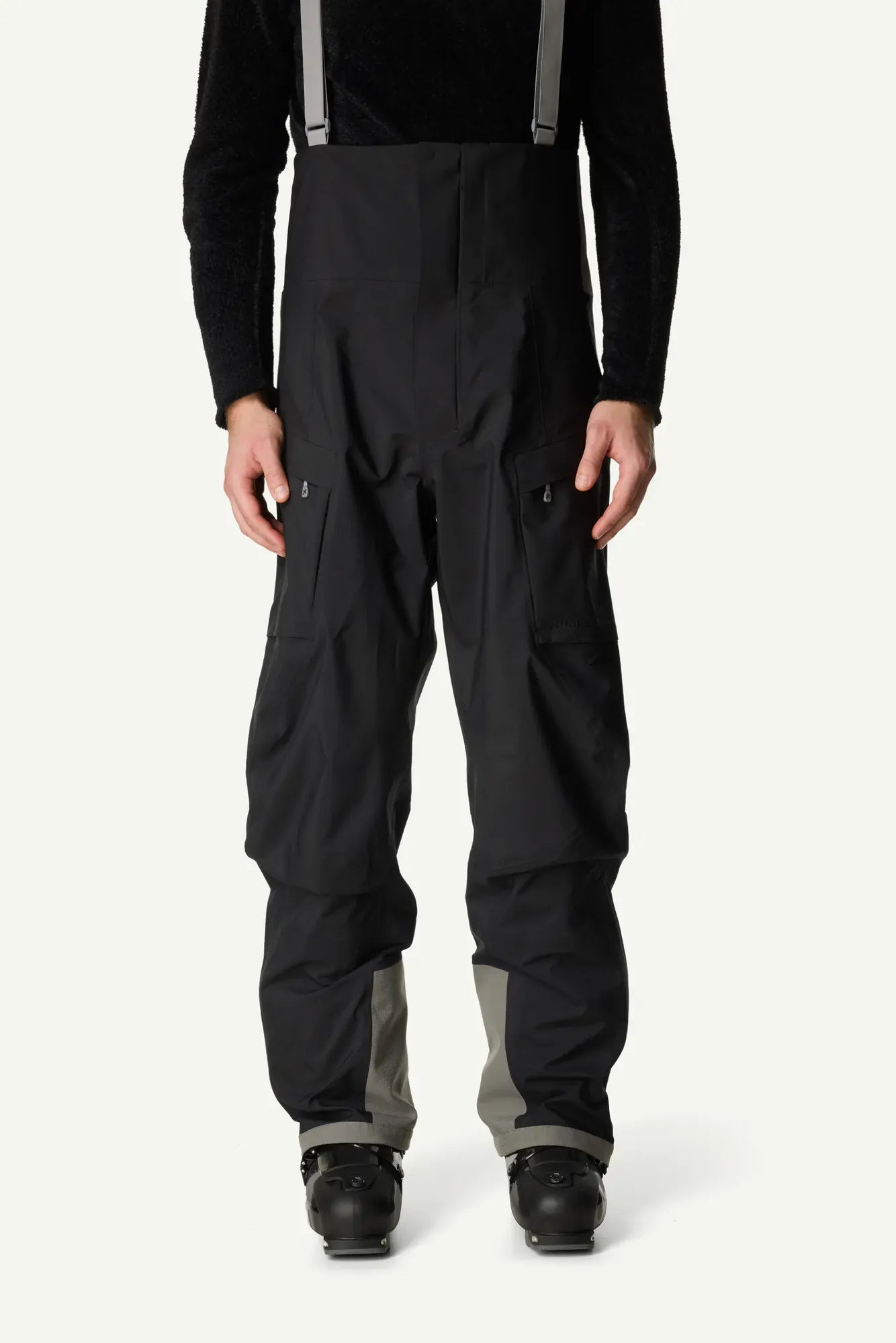 810070_900_200_Men_Rollercoaster_Bib_Pants_II_true_black_c_low