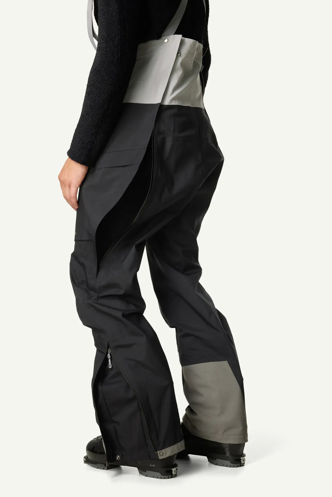 810070_900_204_Men_Rollercoaster_Bib_Pants_II_true_black_c_low