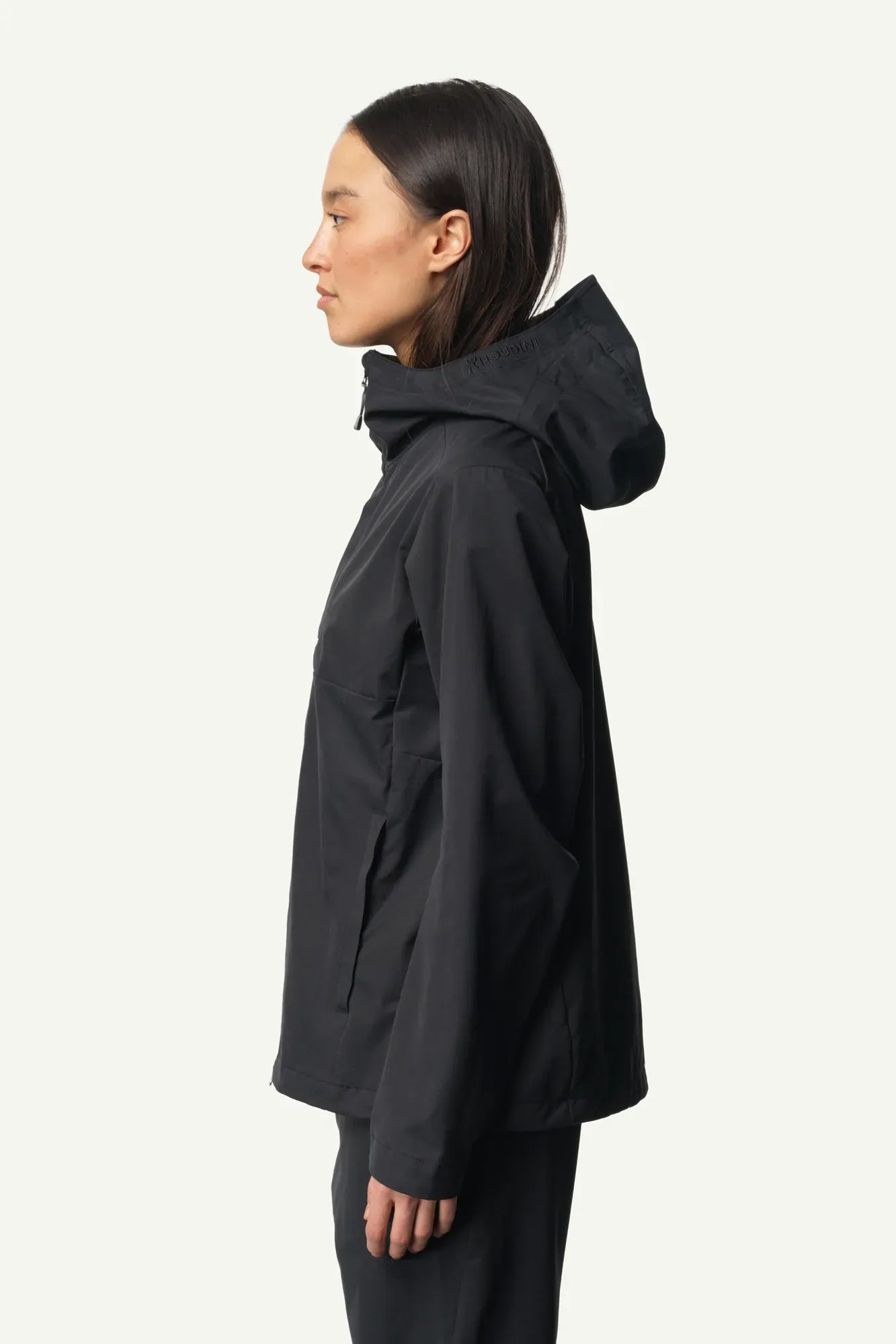 810082_900_300_Women_Core_Tech_Houdi_true_black_c_low