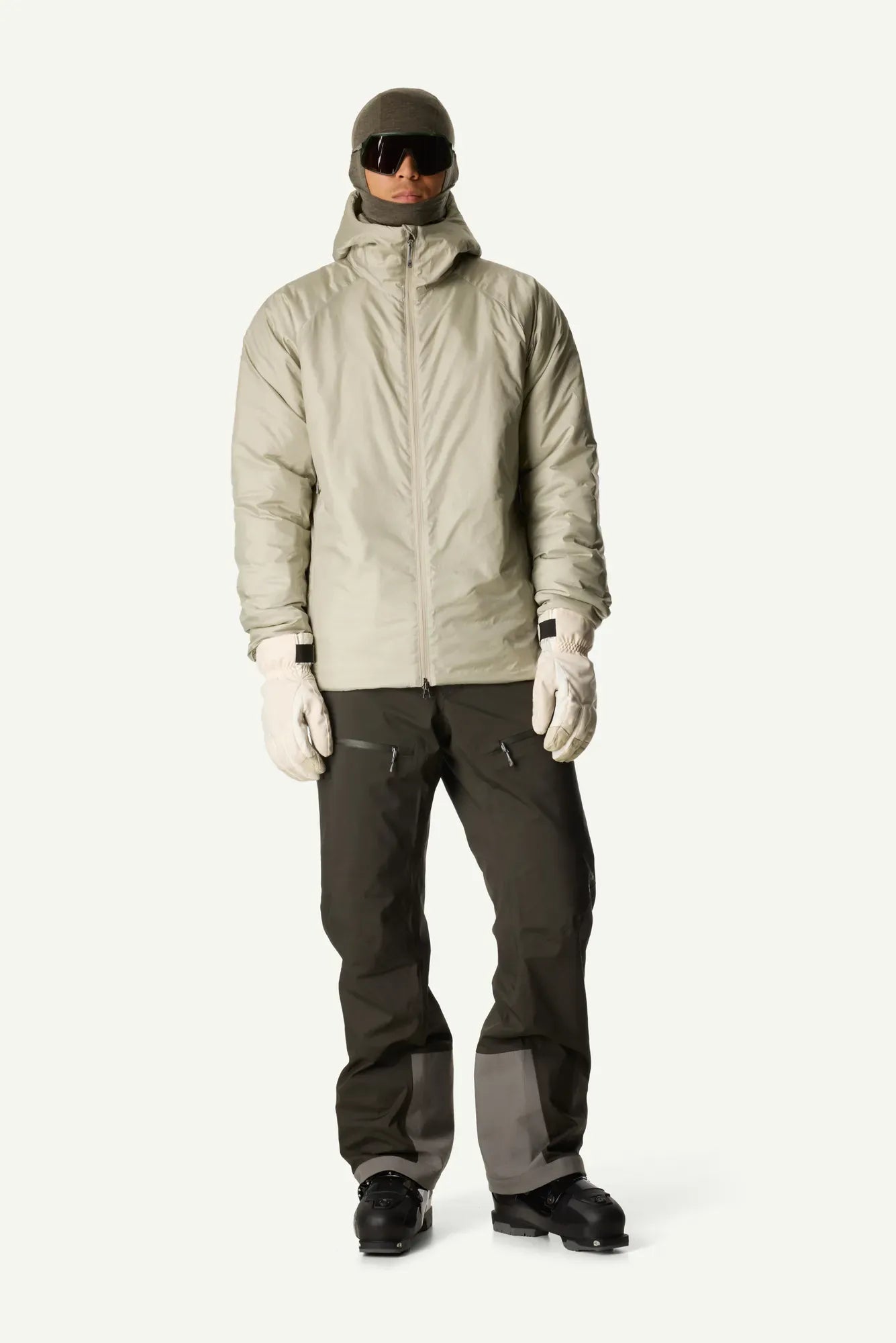 820007_H28_100_Men_Dunfri_greenish_gray_c_low