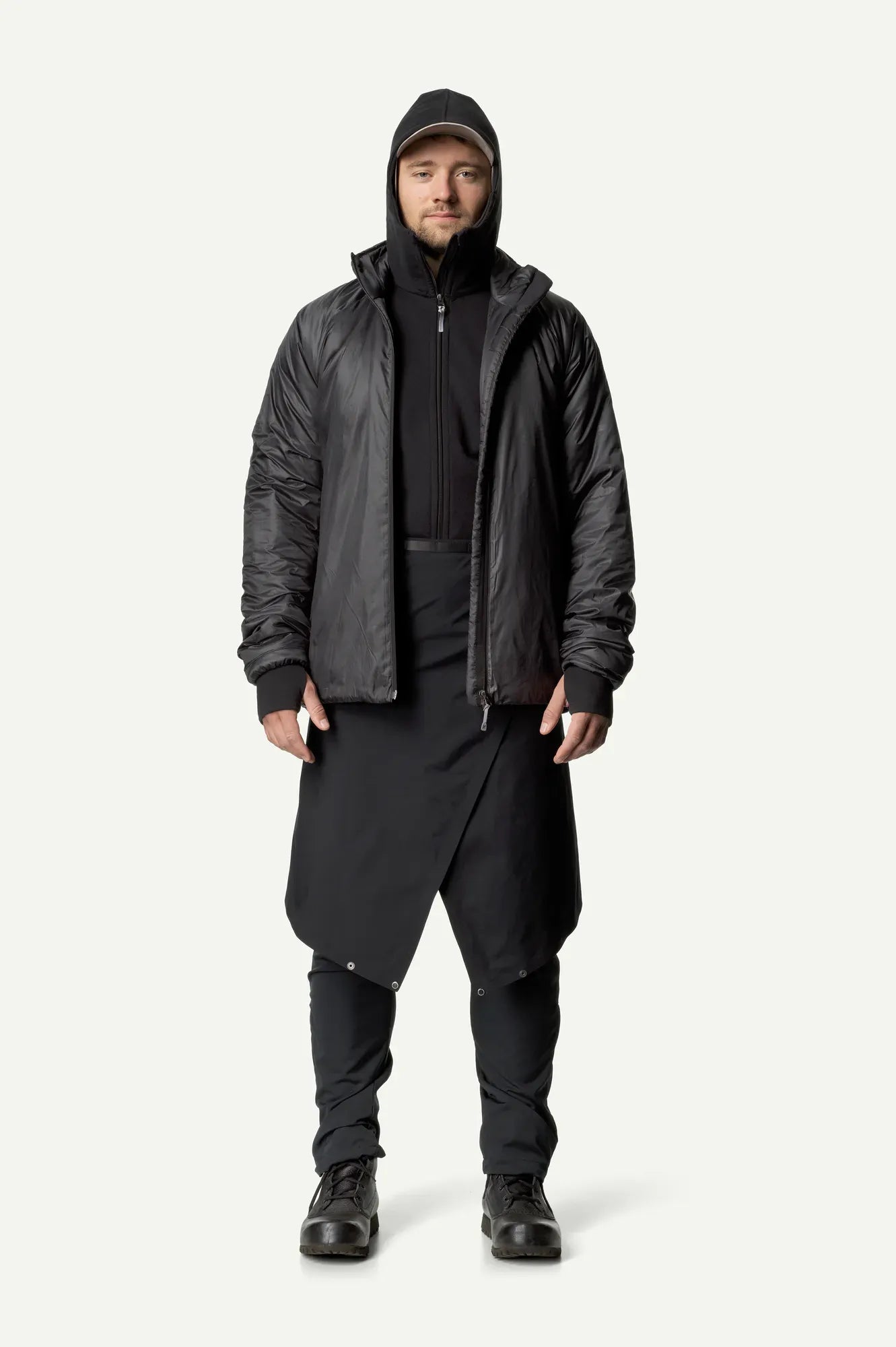 820015_900_100_Men_Dunfri_Jacket_true_black_c_low