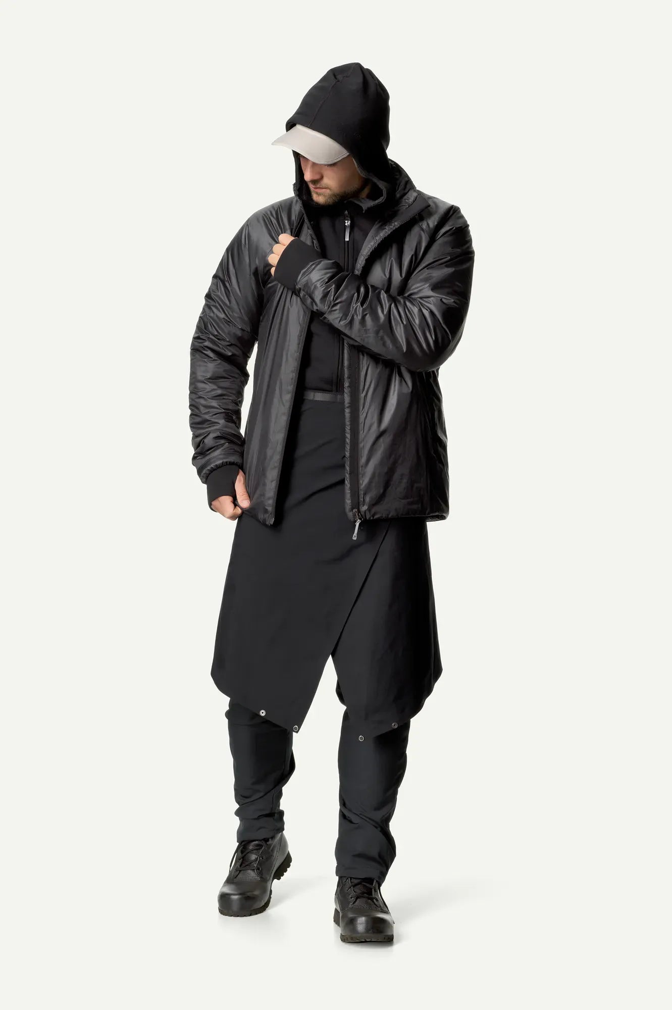 820015_900_101_Men_Dunfri_Jacket_true_black_c_low