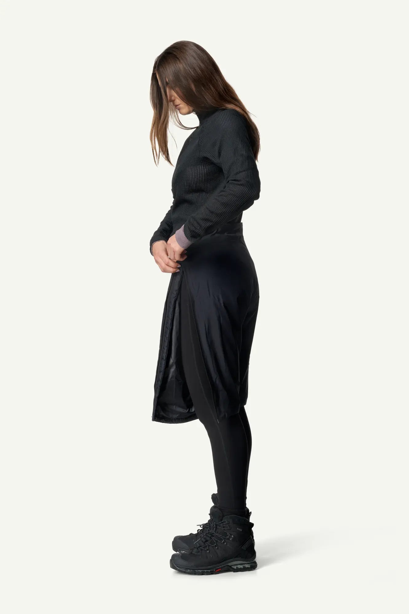820030_900_100_Women_Dunfri_Shorts_true_black_B112_c_low