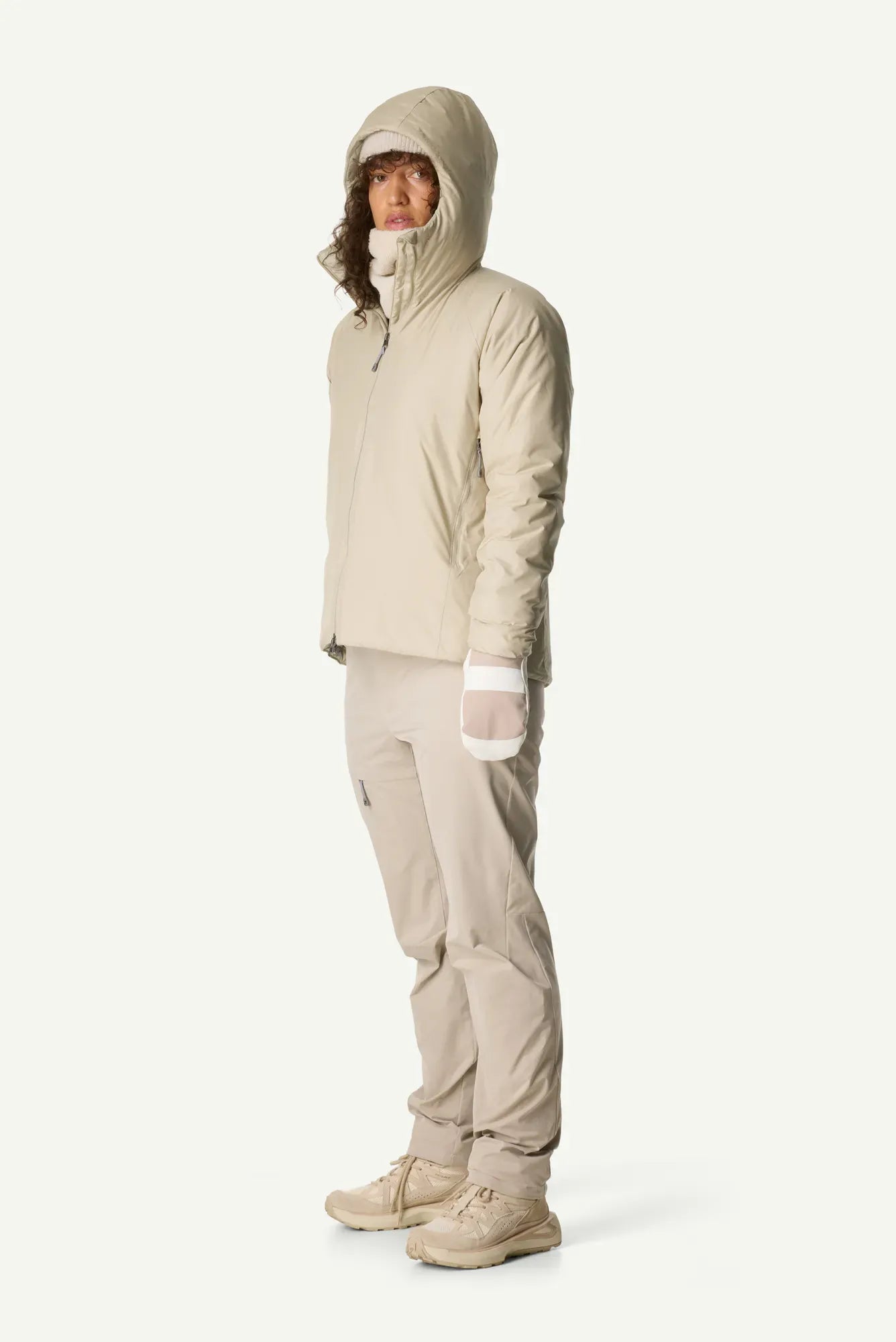820033_H28_100_Women_Dunfri_Guide_greenish_gray_c_low