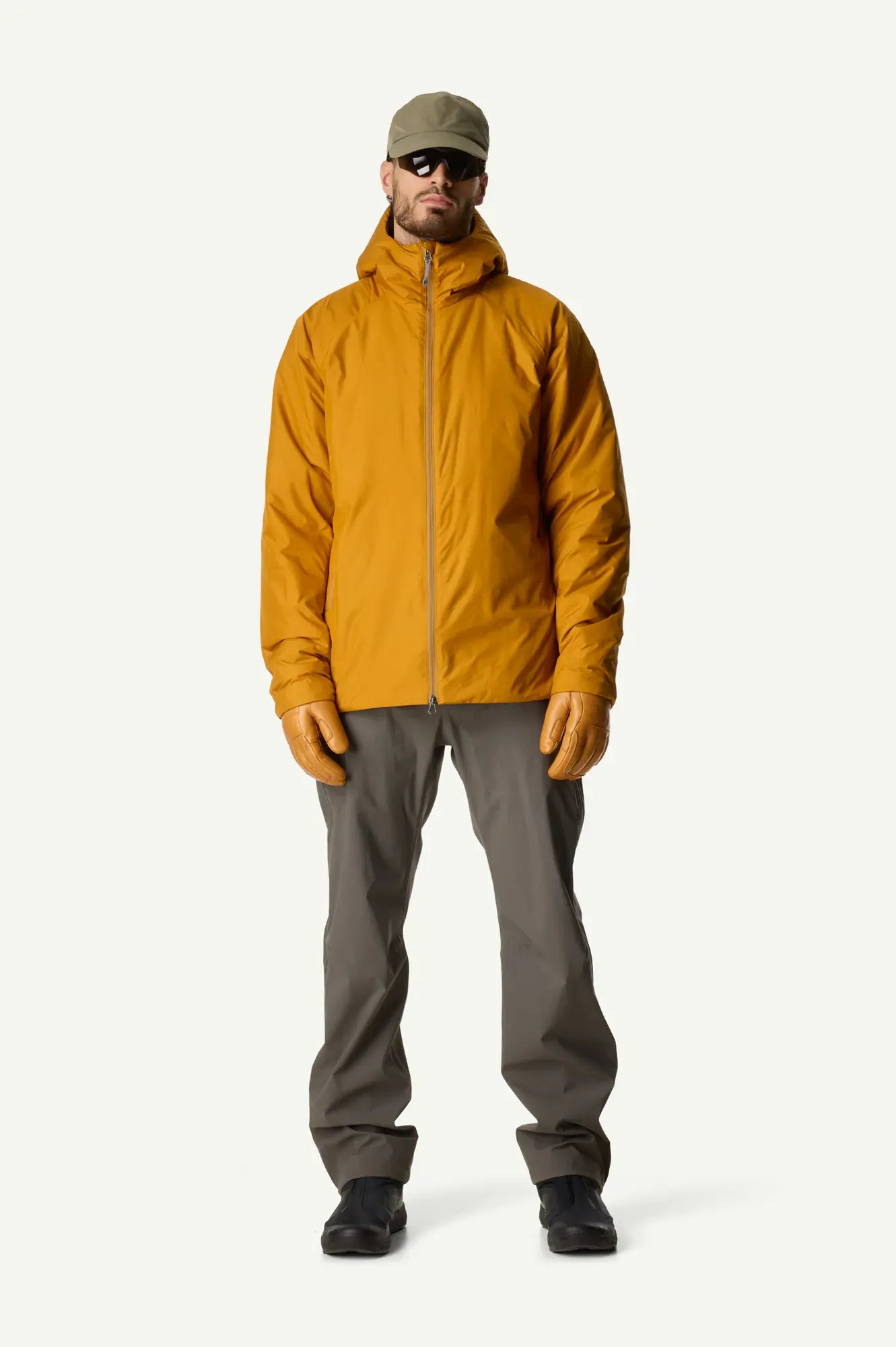 820034_I09_100_Men_Dunfri_Guide_sand_brown_c_low