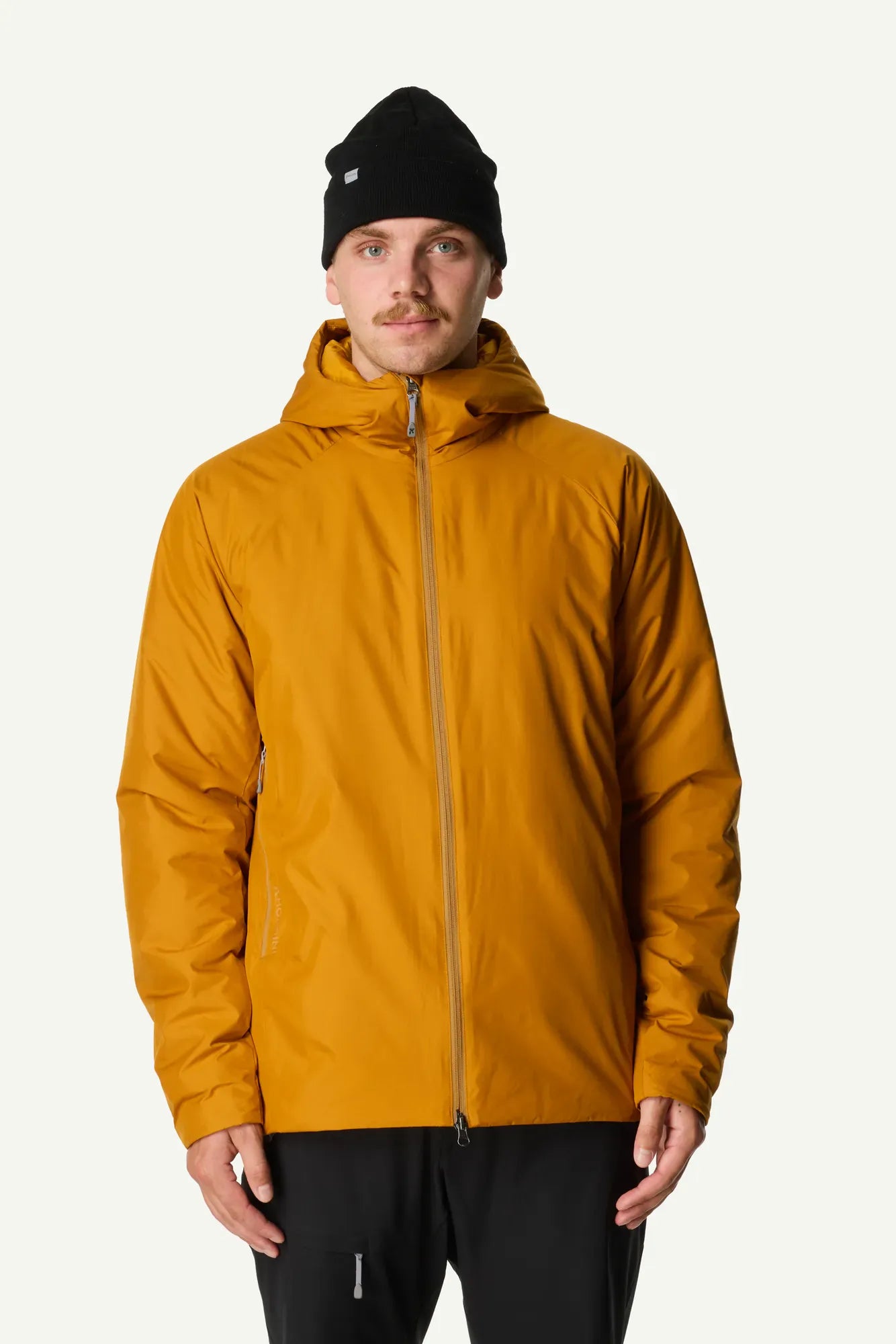 820034_I09_200_Men_Dunfri_Guide_sand_brown_c_low
