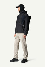 820042_900_100_Men_Tech_Insulation_Houdi_true_black_c_low