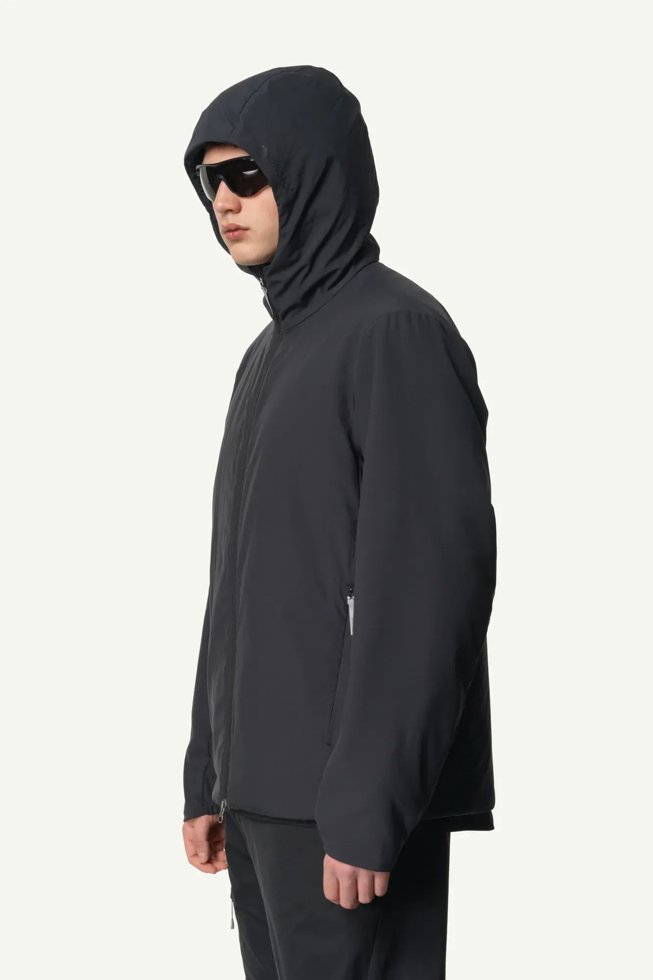 Men's Tech Insulation Houdi True Black | Light, insulation jacket