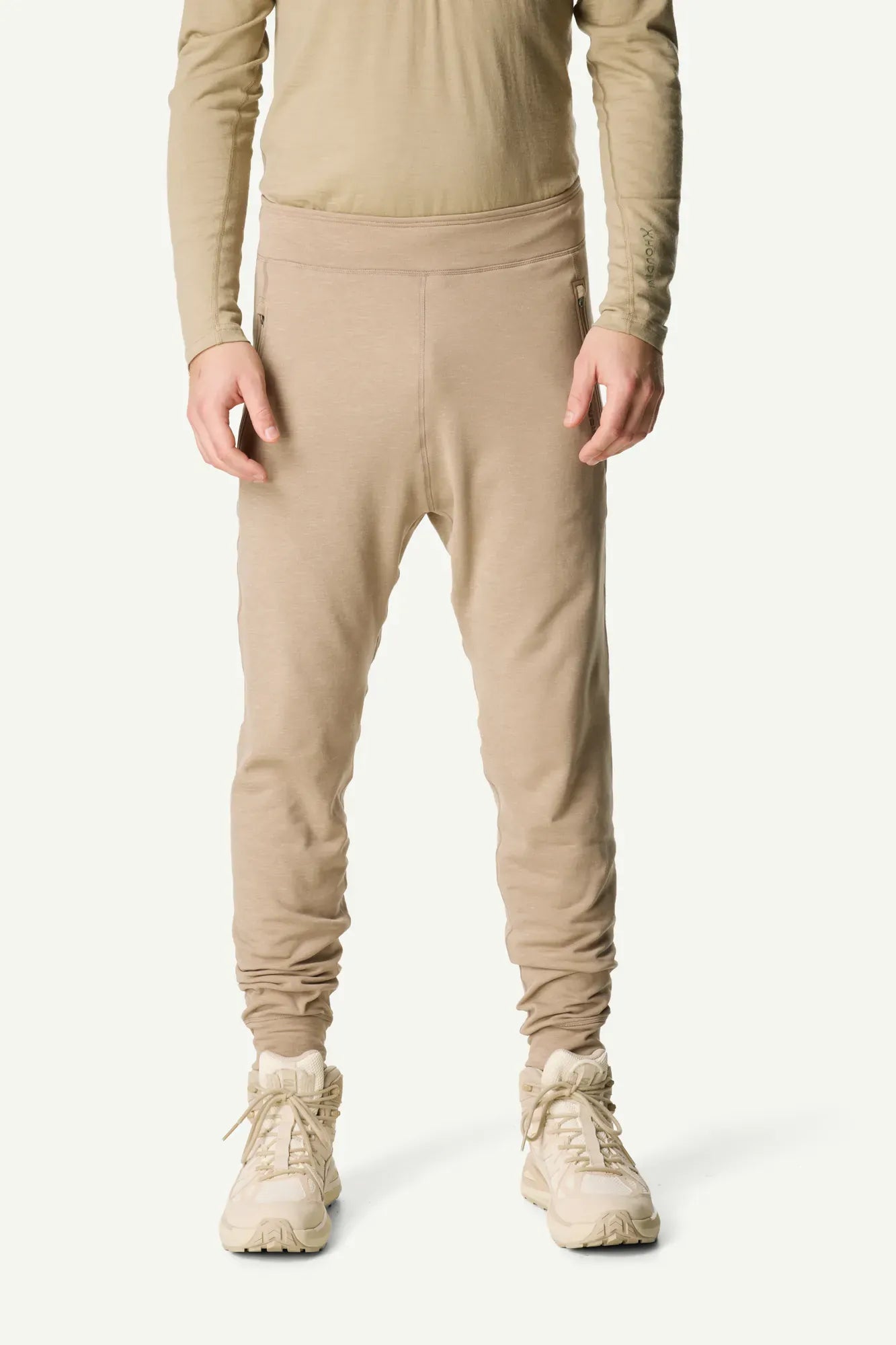 830006_I05_200_Men_Outright_Pants_foggy_brown_c_low