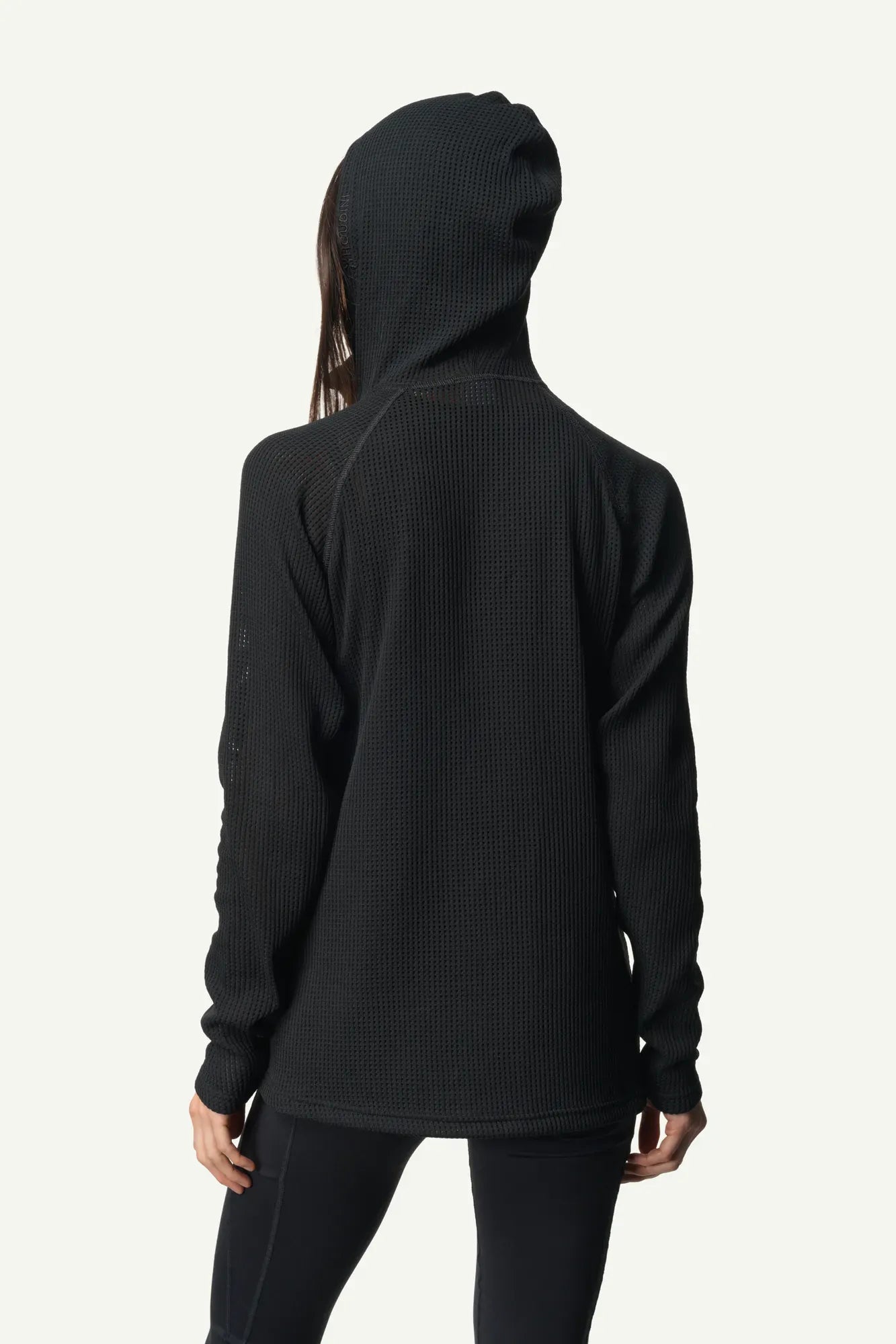 830012_900_400_Women_Pace_Flow_Houdi_true_black_c_low