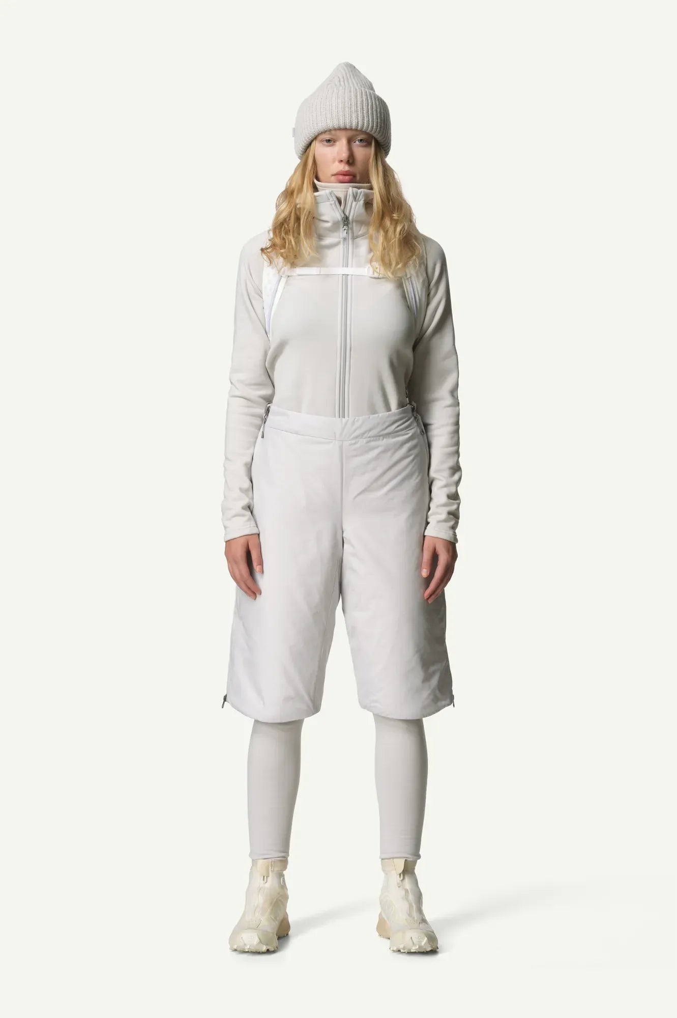 830018_G66_100_Women_Power_Up_Houdi_a_touch_of_gray_B157_c_low