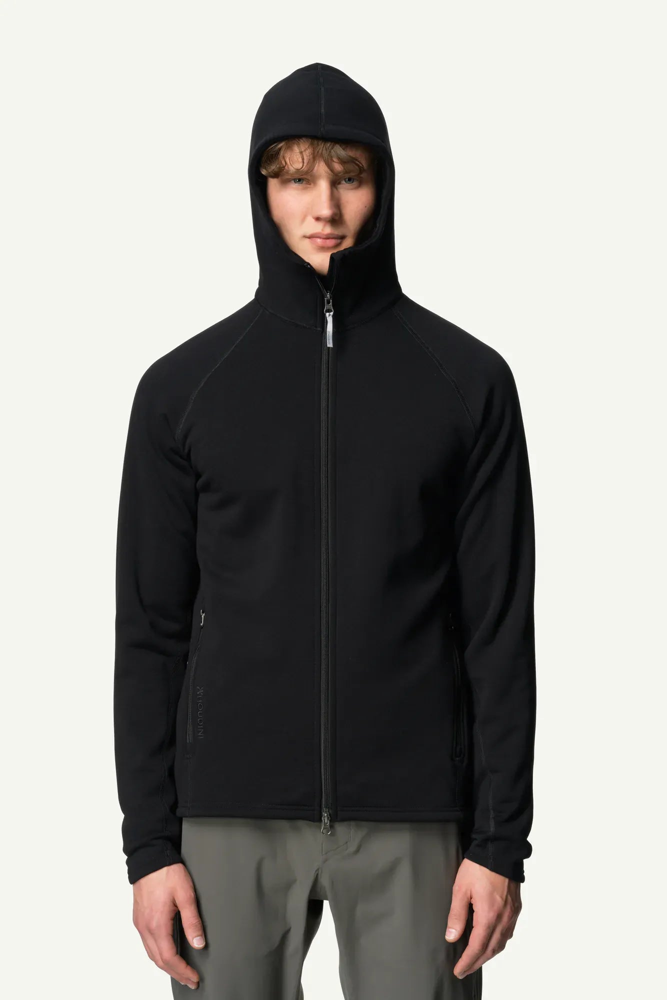 830019_900_200_Men_Power_Up_Houdi_true_black_B476_c_low
