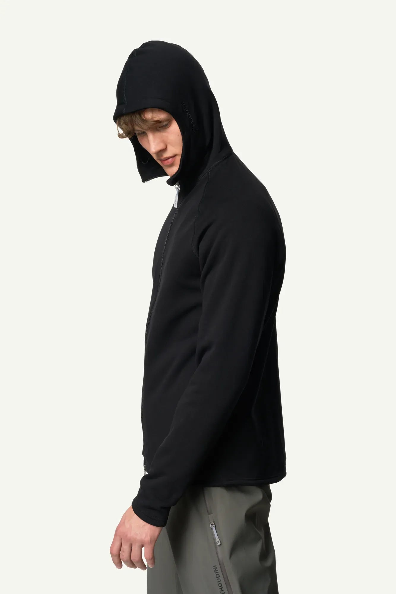 830019_900_201_Men_Power_Up_Houdi_true_black_B476_c_low