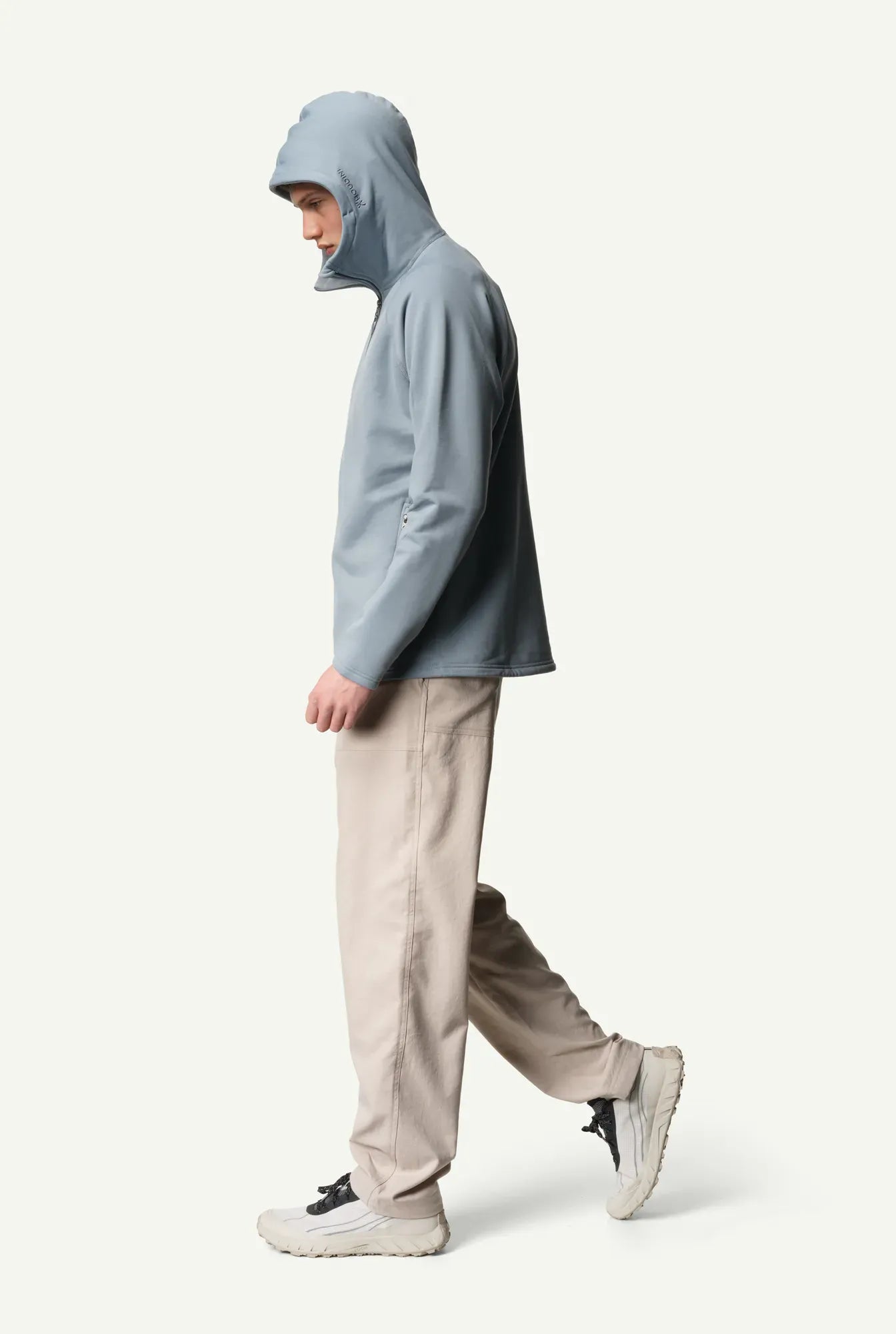 830019_F20_100_Men_Power_Up_Houdi_brink_blue_c_low